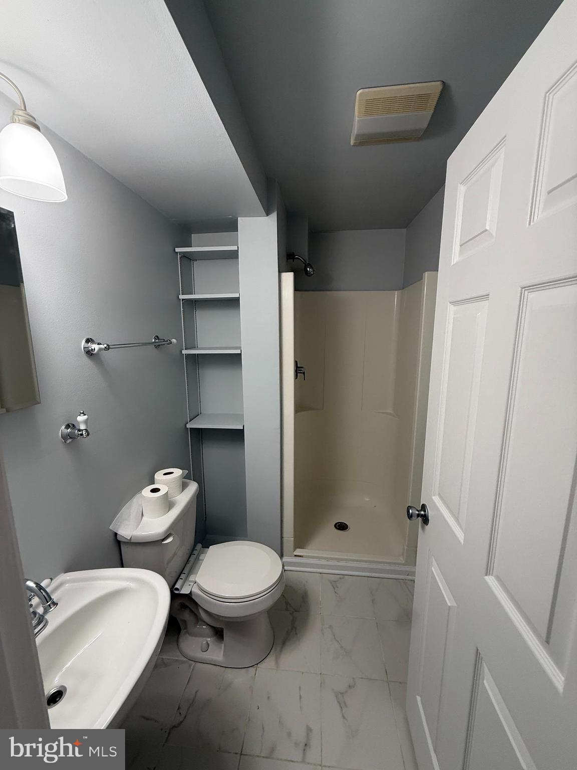 HIGHPOINTE - Residential Lease