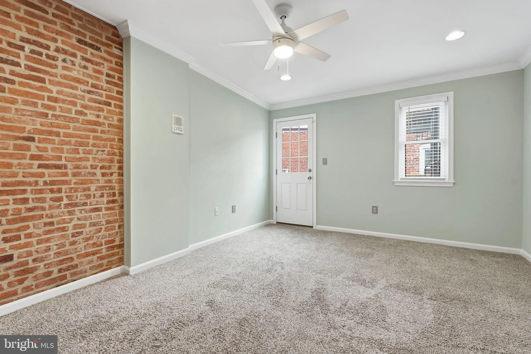 Baltimore, Maryland 21224, United States, 3 Bedrooms Bedrooms, ,3 BathroomsBathrooms,Residential,Active,245118