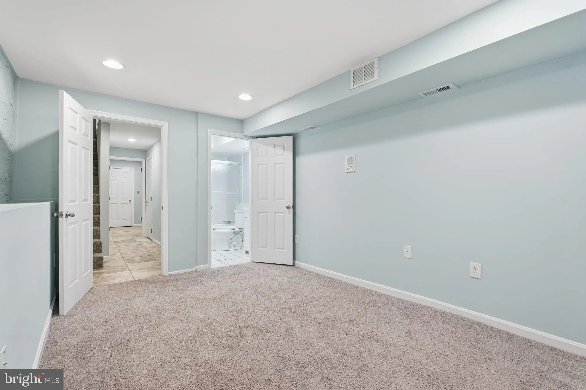 Baltimore, Maryland 21224, United States, 3 Bedrooms Bedrooms, ,3 BathroomsBathrooms,Residential,Active,245118