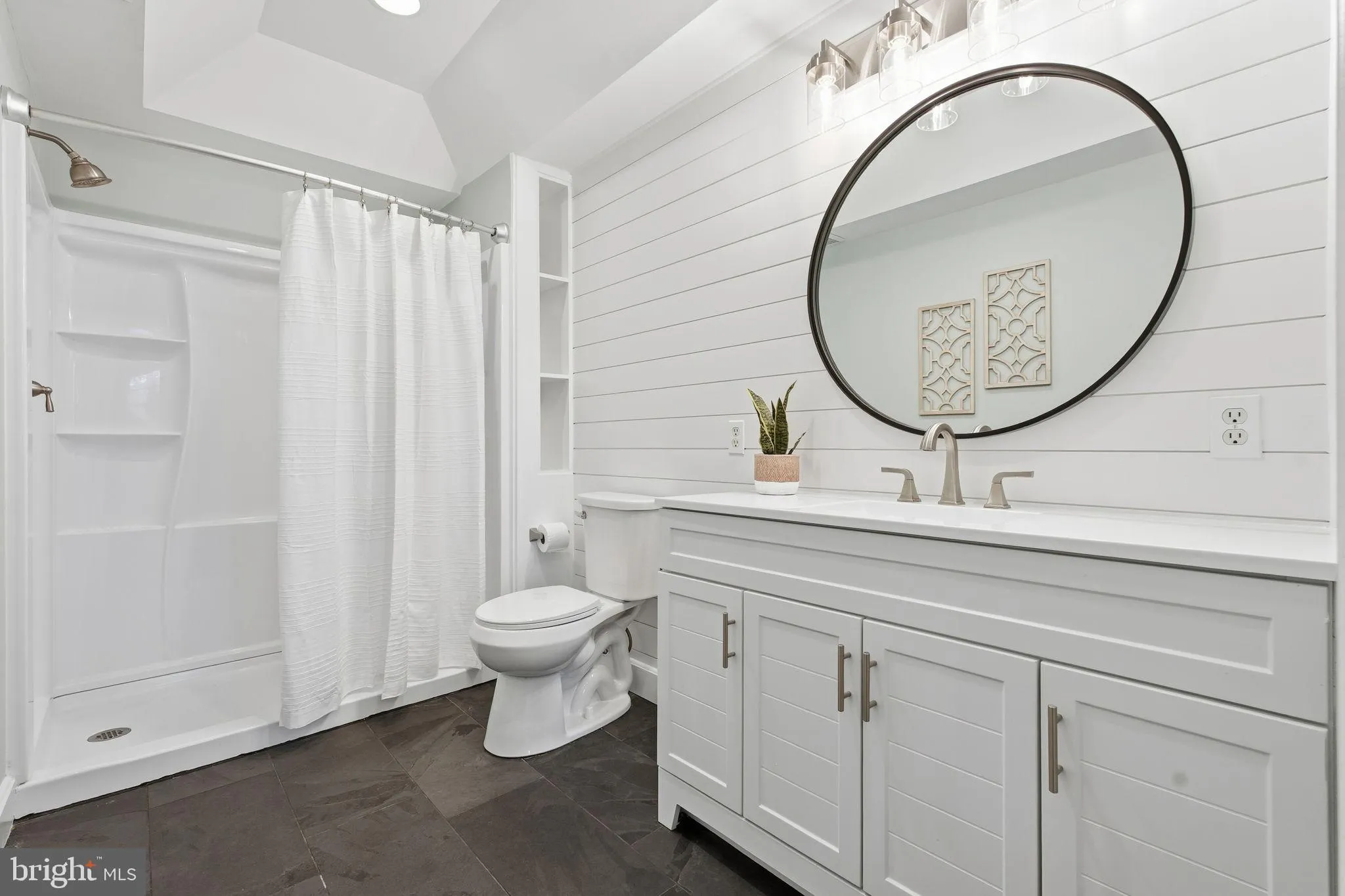 Baltimore, Maryland 21224, United States, 3 Bedrooms Bedrooms, ,3 BathroomsBathrooms,Residential,Active,245118