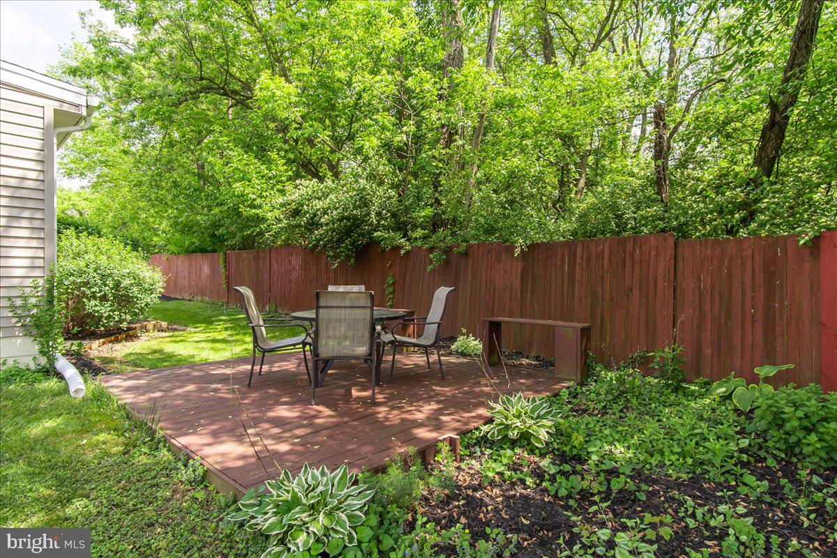 CHIPS MEADOW - Residential