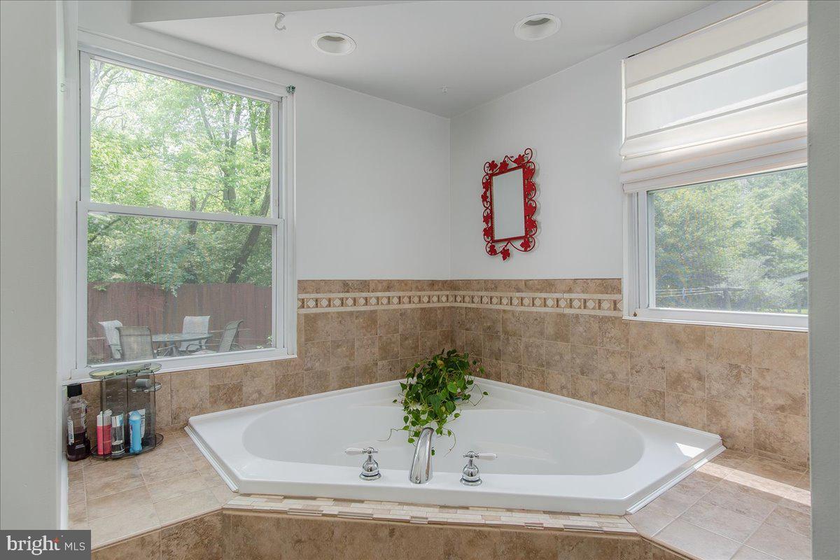 CHIPS MEADOW - Residential