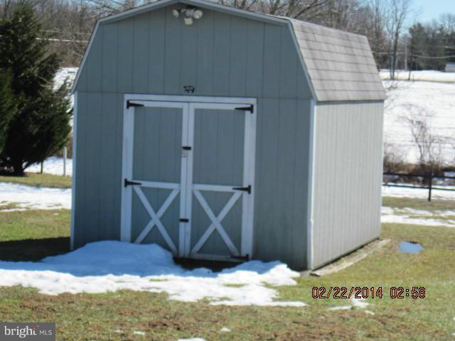 HONEYSUCKLE HOLLOW - Residential