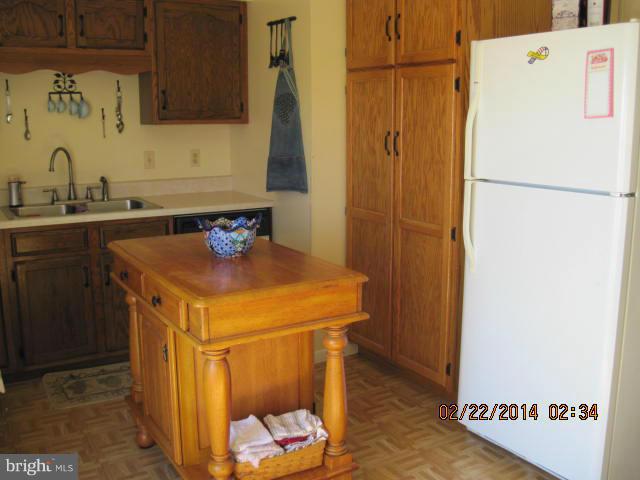 HONEYSUCKLE HOLLOW - Residential