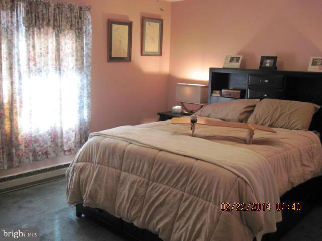 HONEYSUCKLE HOLLOW - Residential