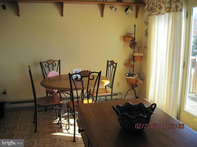 HONEYSUCKLE HOLLOW - Residential