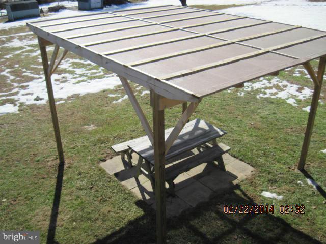 HONEYSUCKLE HOLLOW - Residential