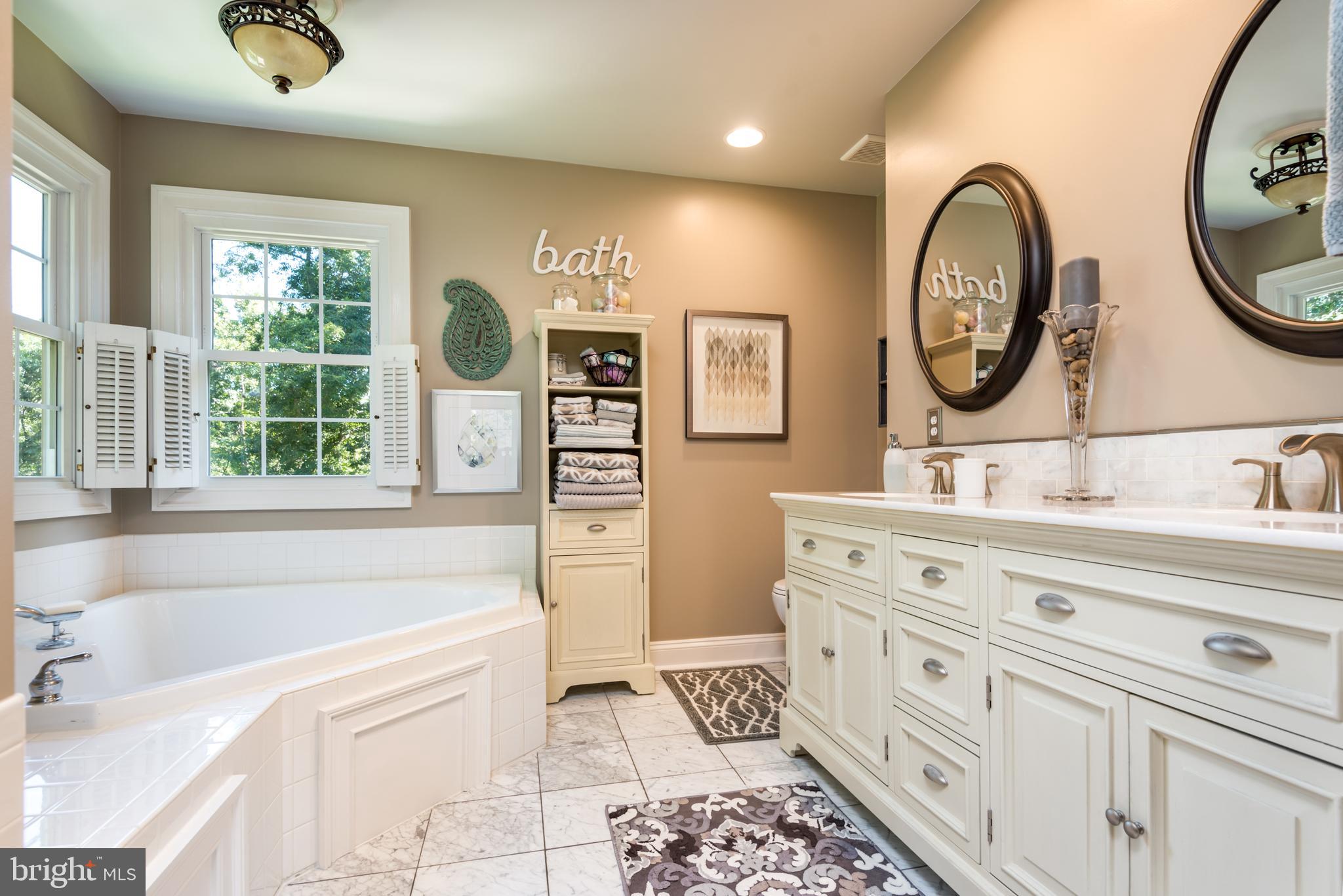 SOUTH WALES - Residential