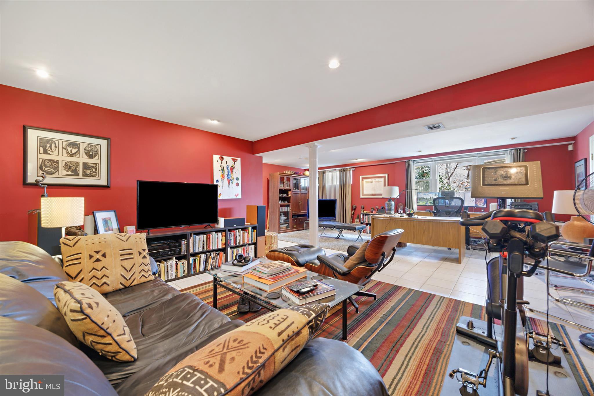 MARY-CATHERINE ESTATES - Residential