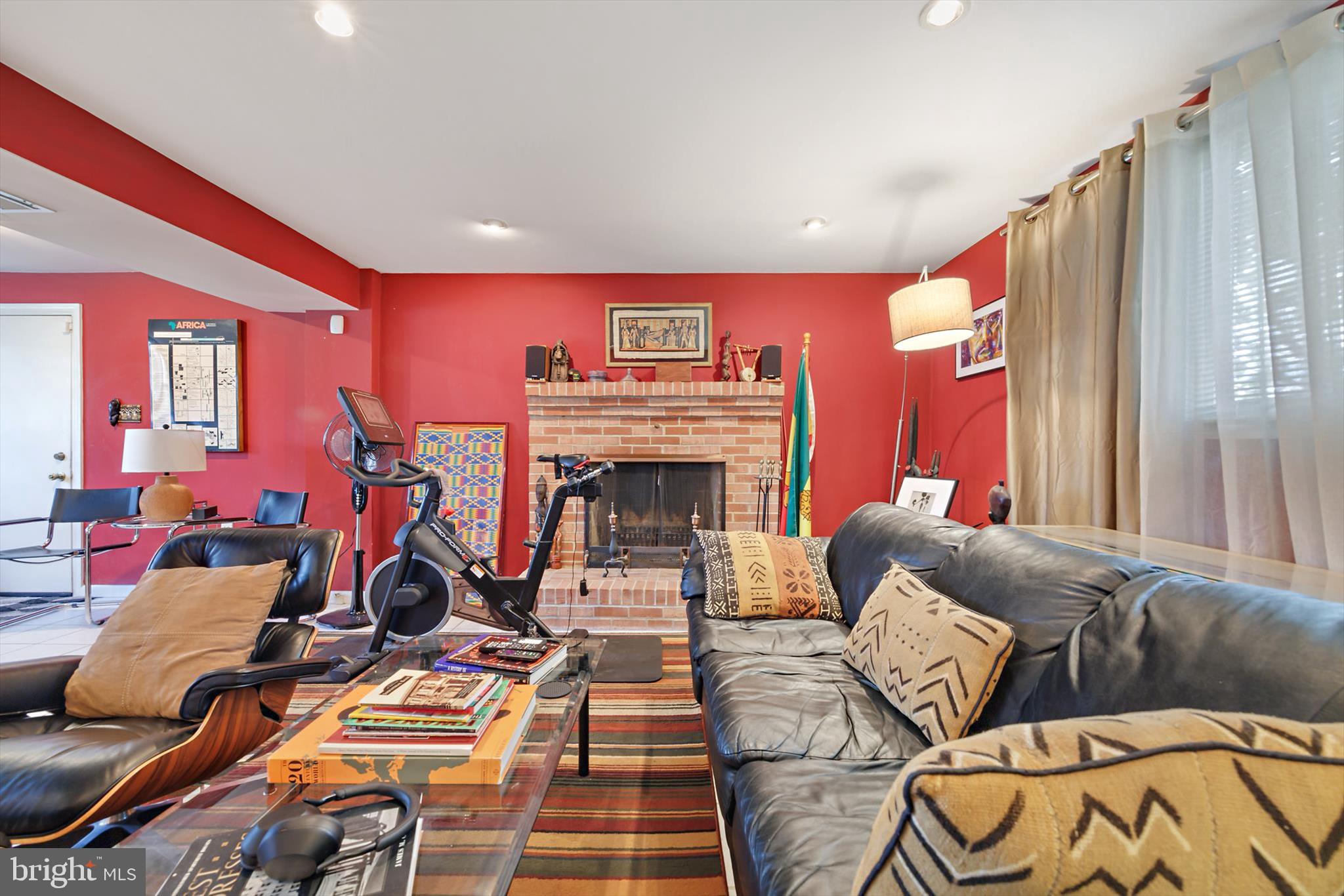 MARY-CATHERINE ESTATES - Residential