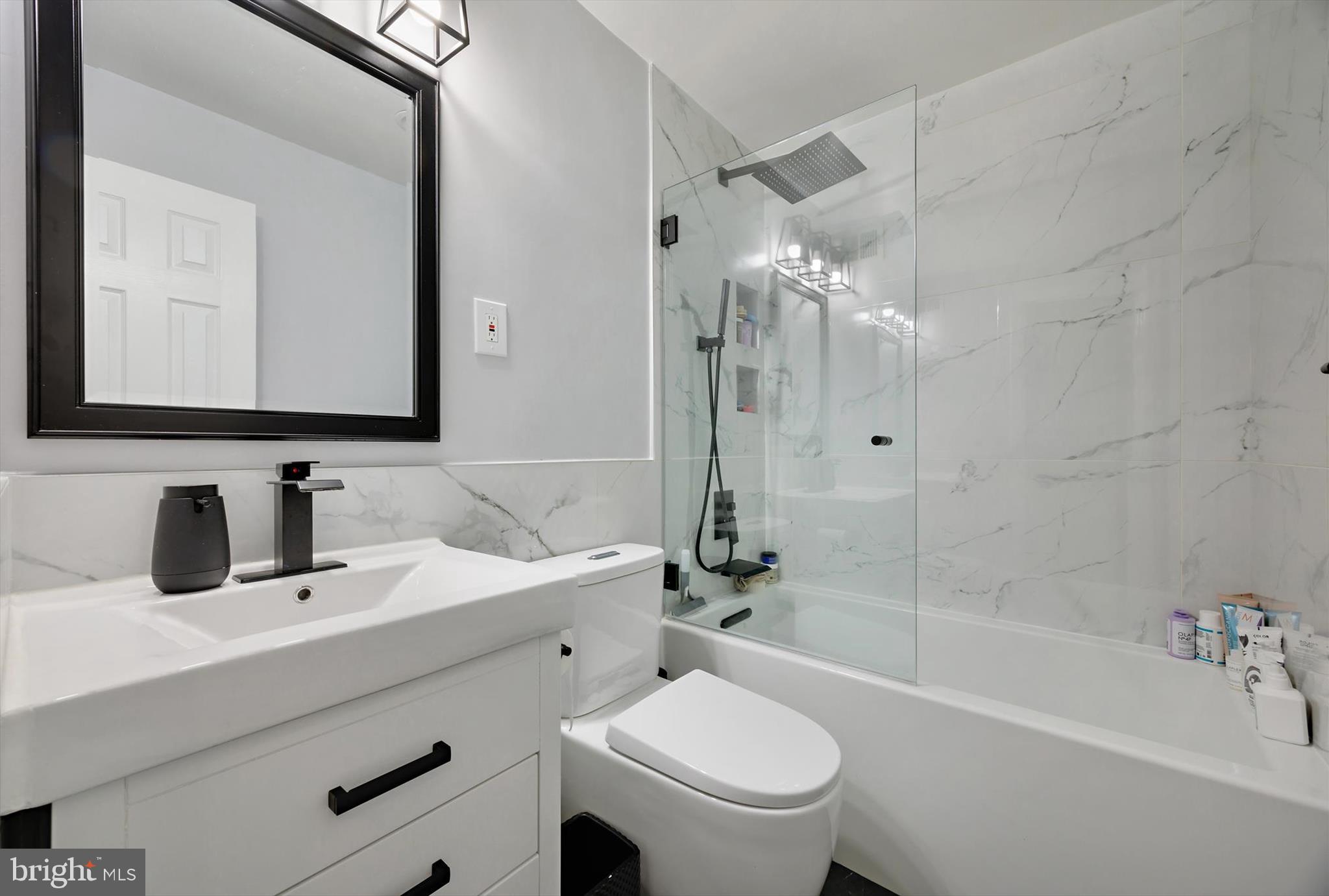 MARY-CATHERINE ESTATES - Residential