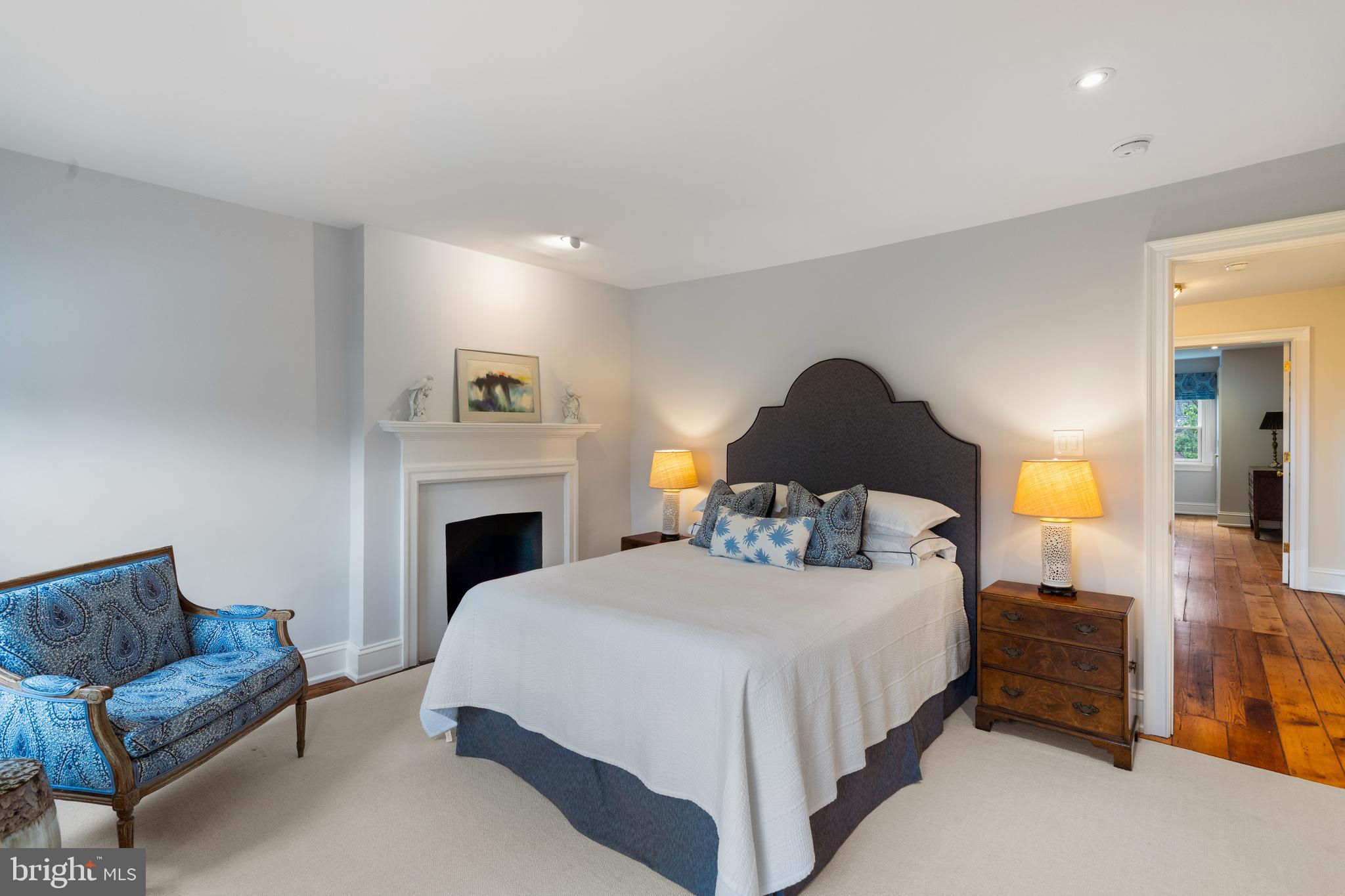 SOCIETY HILL - Residential