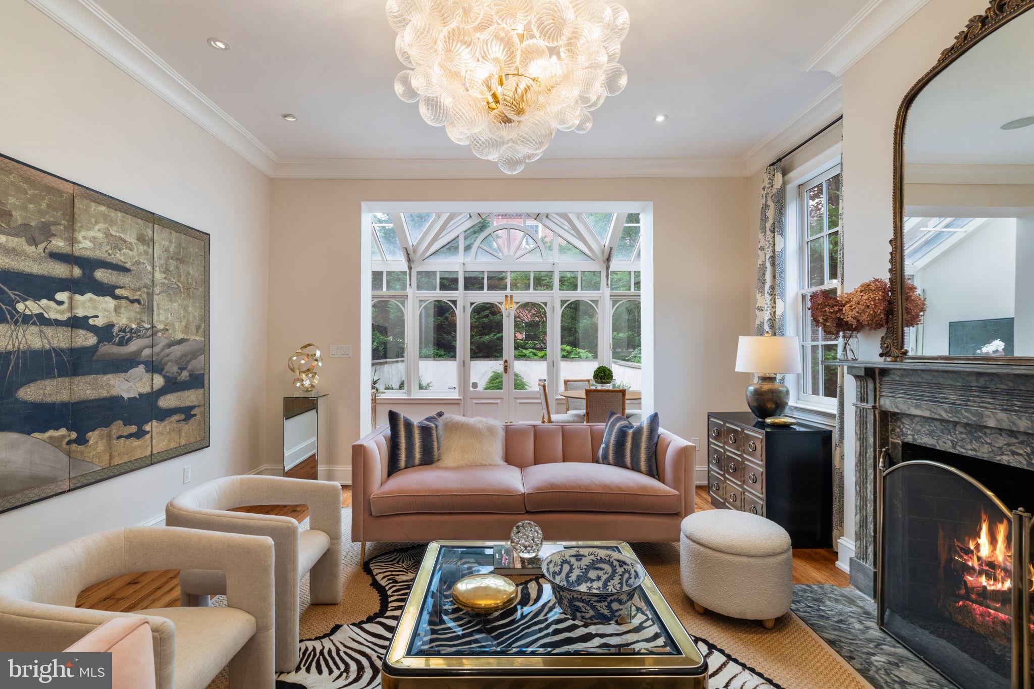 SOCIETY HILL - Residential