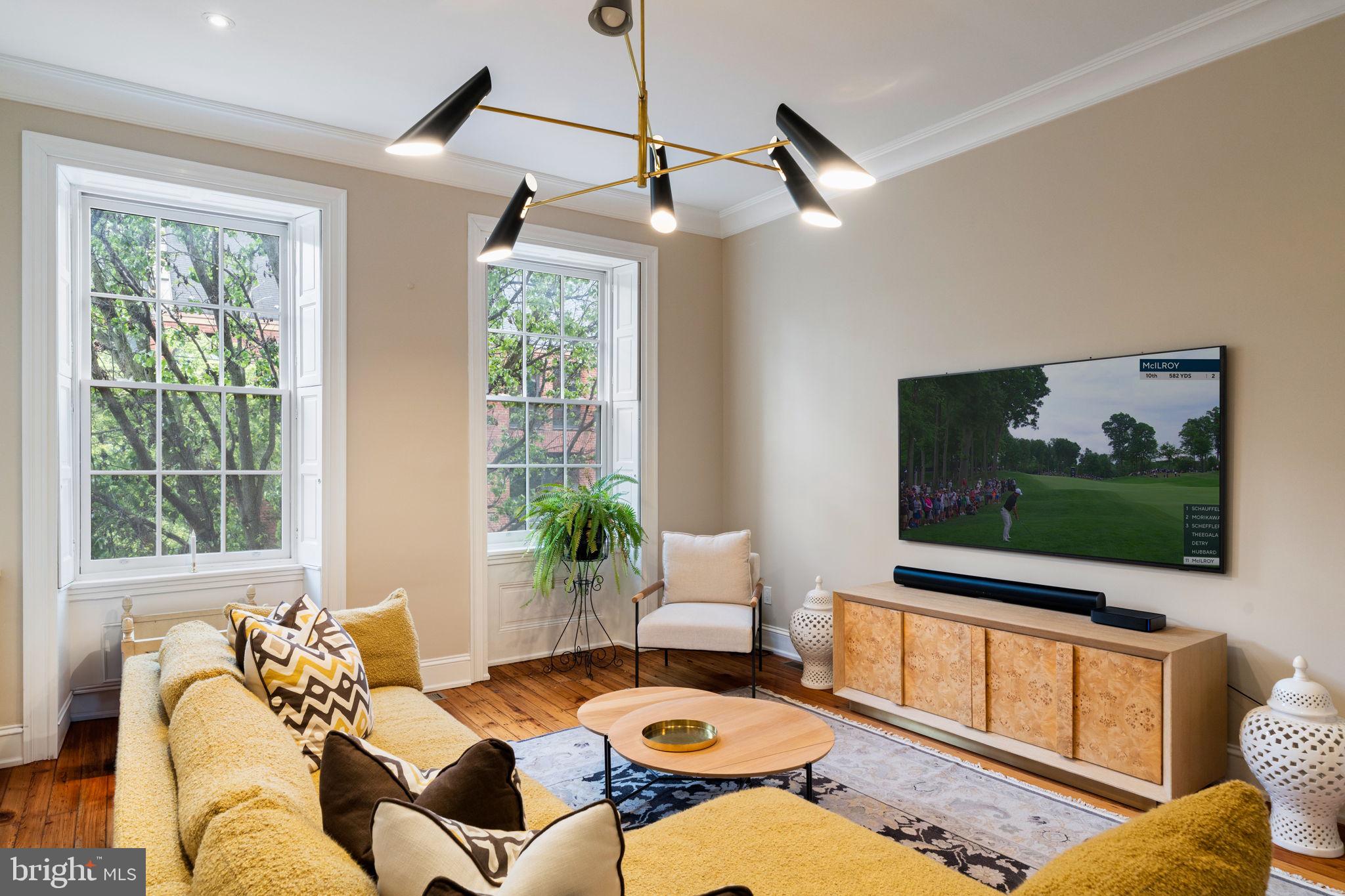 SOCIETY HILL - Residential