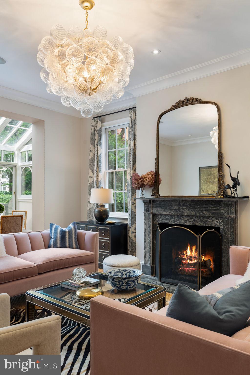 SOCIETY HILL - Residential