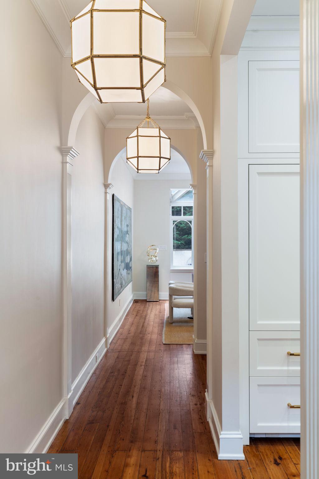 SOCIETY HILL - Residential