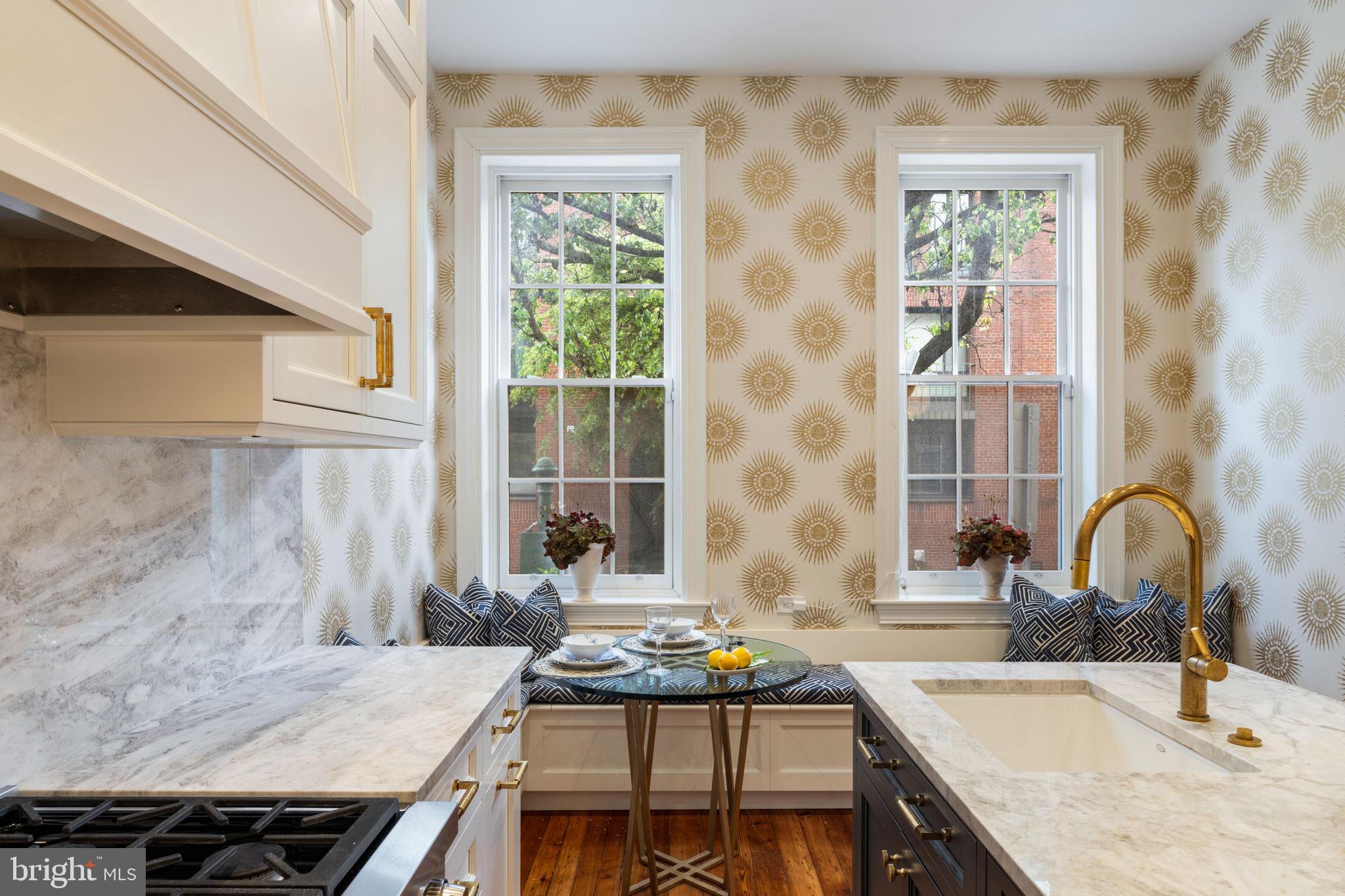 SOCIETY HILL - Residential