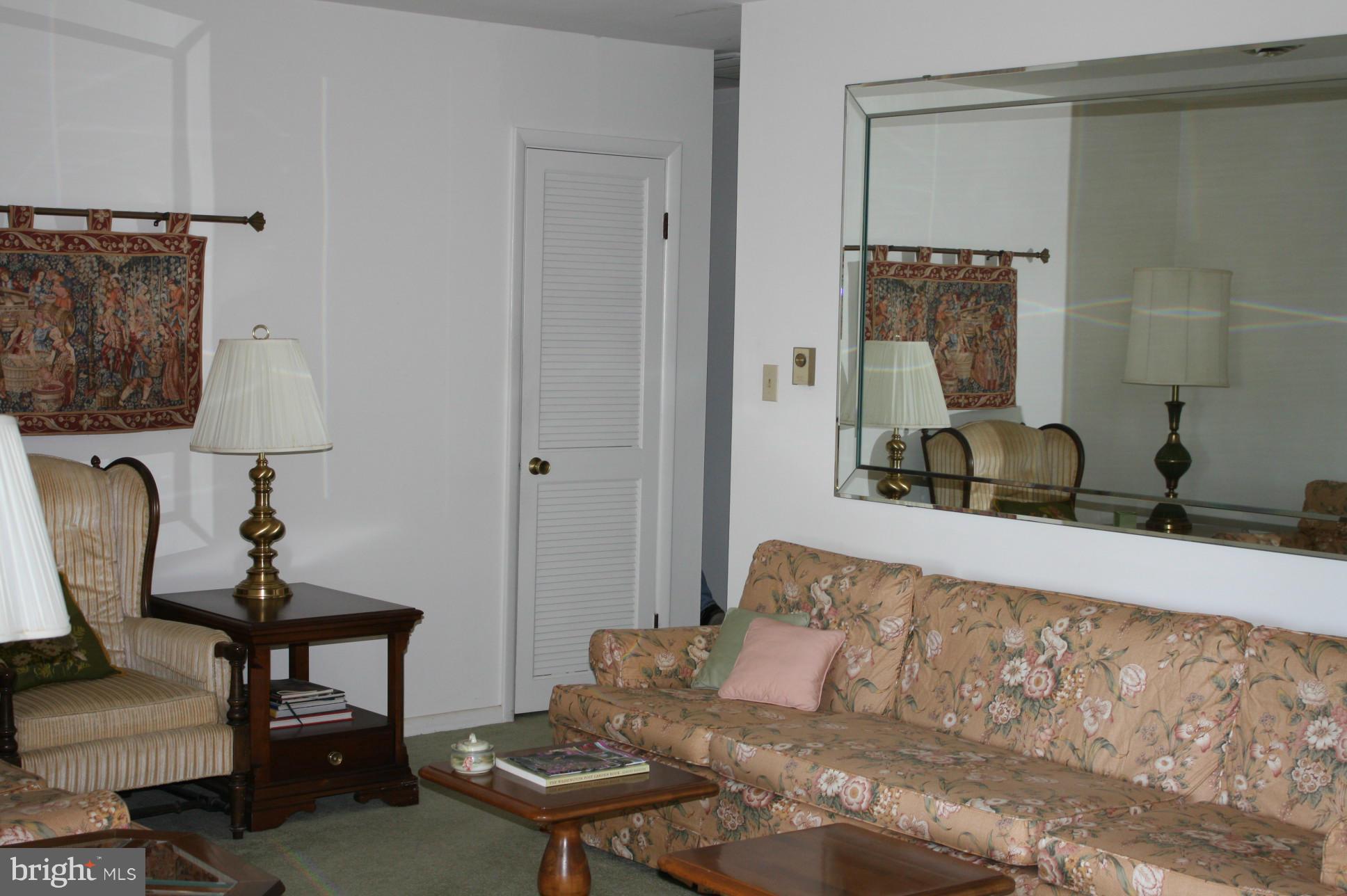 MCKAYS BEACH - Residential