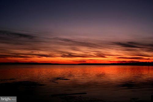 MCKAYS BEACH - Residential