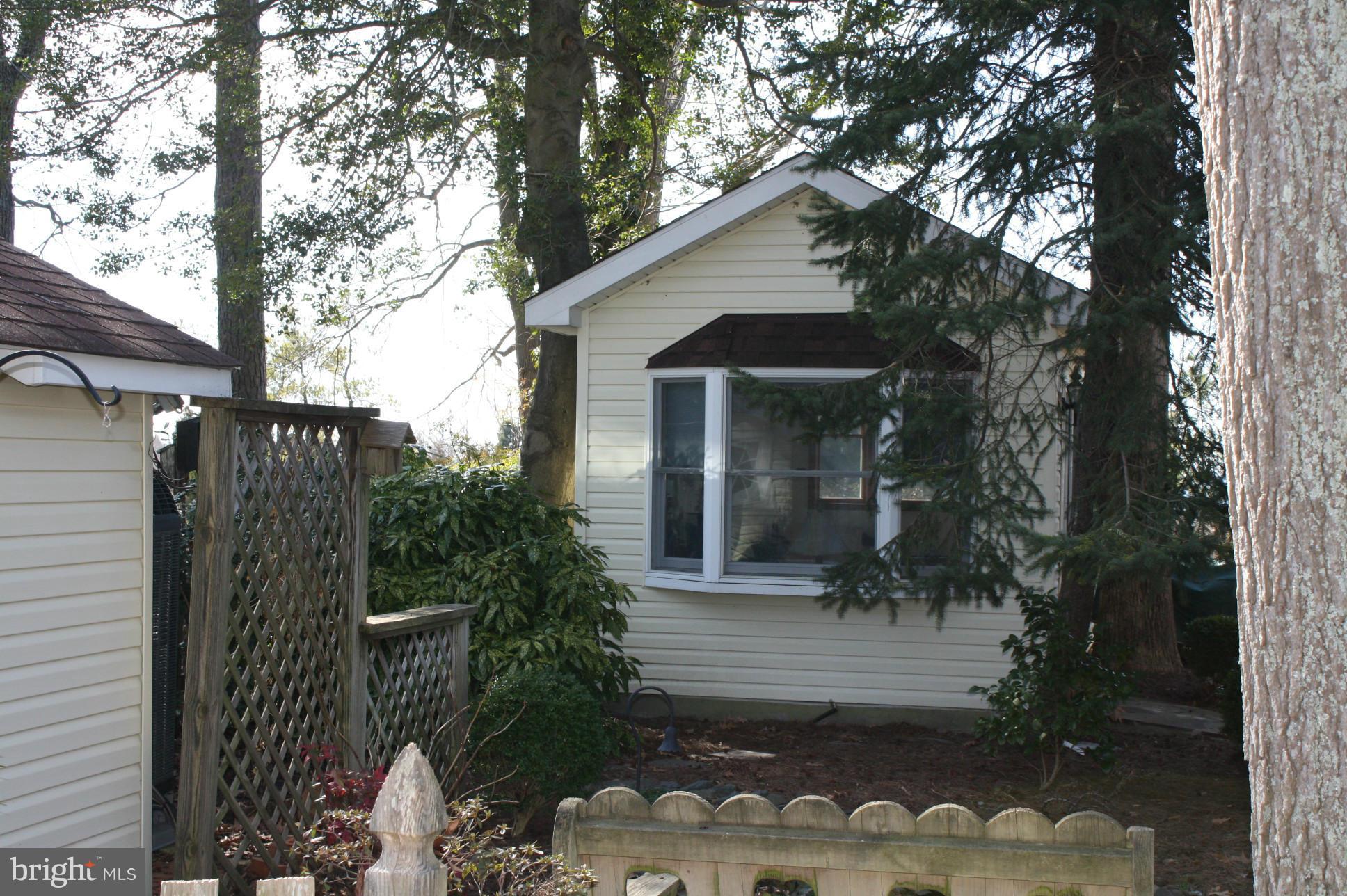 MCKAYS BEACH - Residential