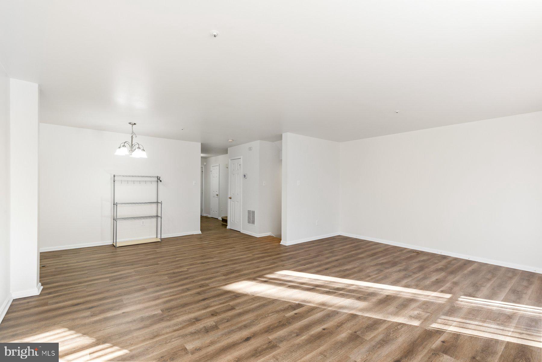 KINGS POINT - Residential Lease