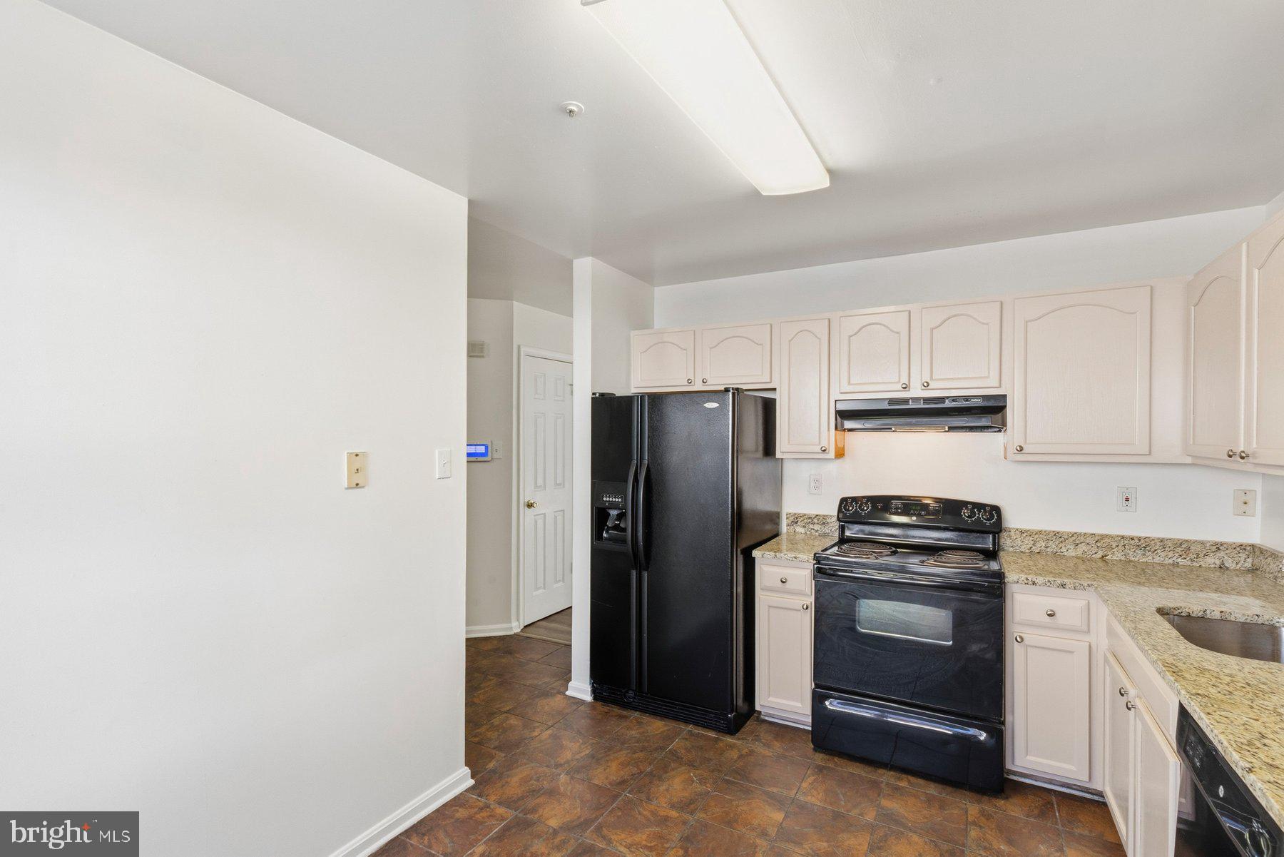 KINGS POINT - Residential Lease