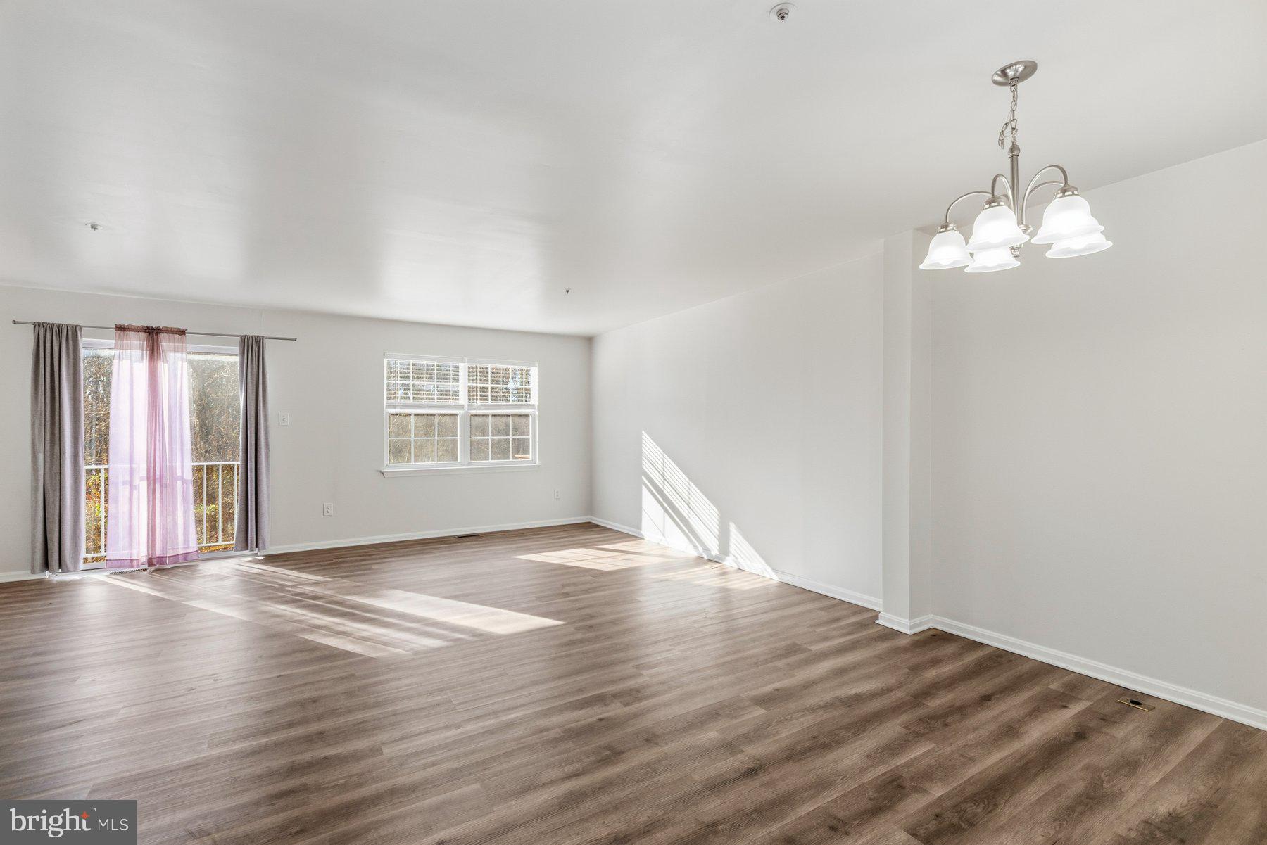 KINGS POINT - Residential Lease