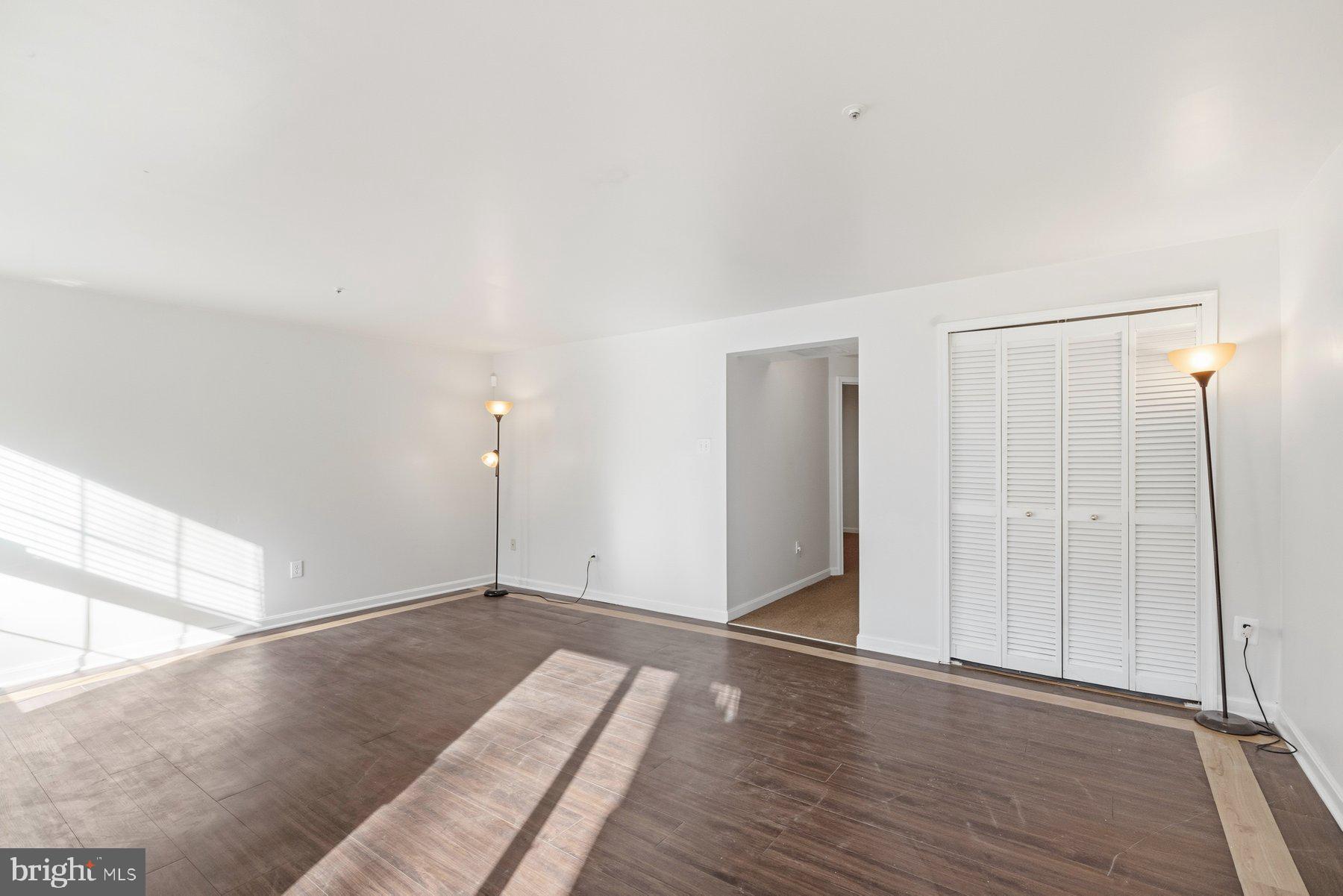 KINGS POINT - Residential Lease