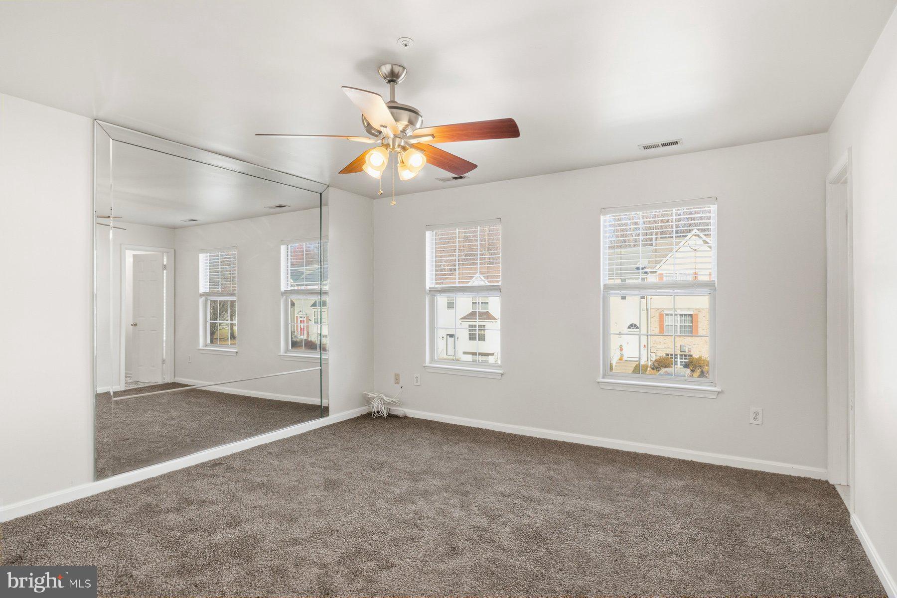 KINGS POINT - Residential Lease