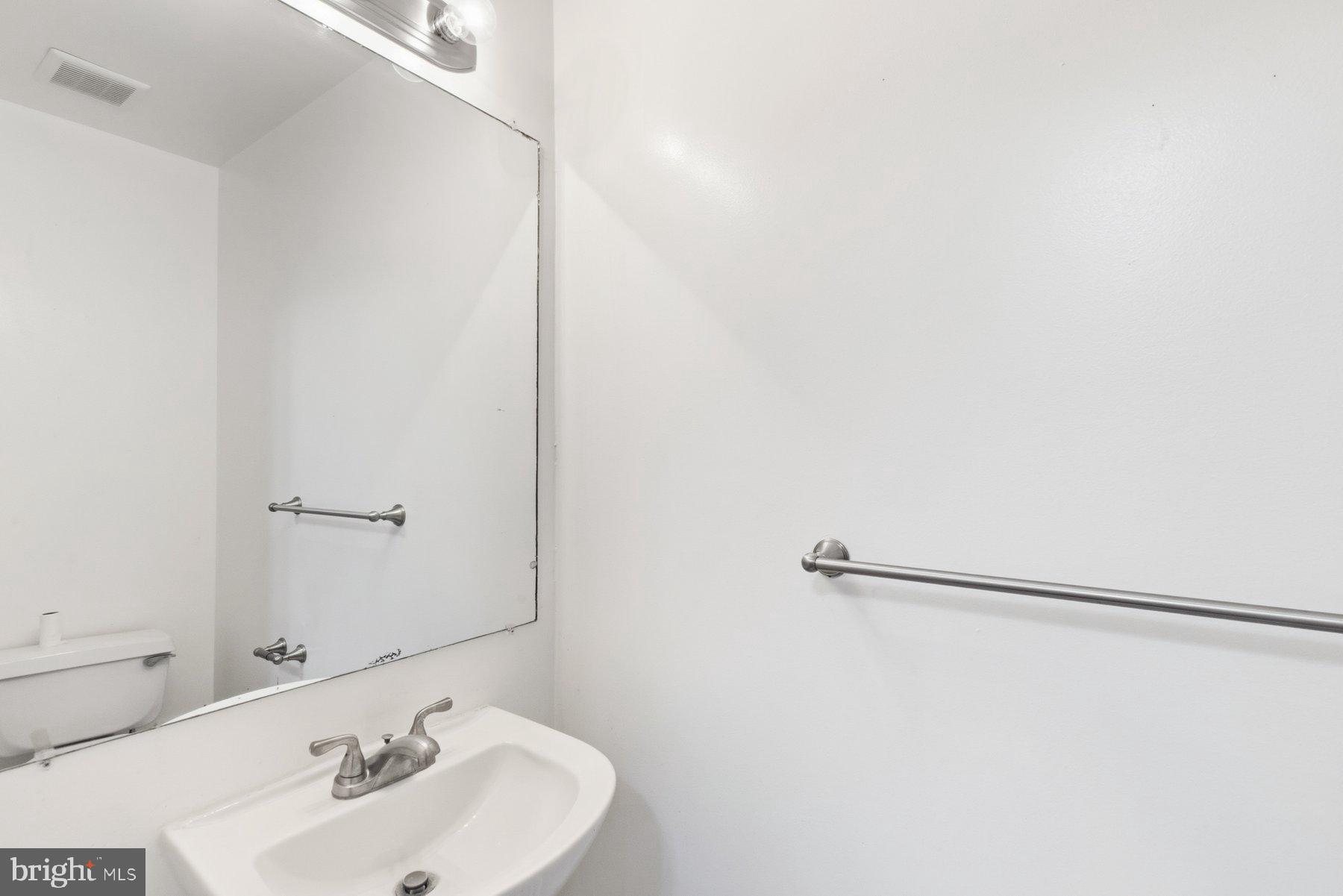 KINGS POINT - Residential Lease