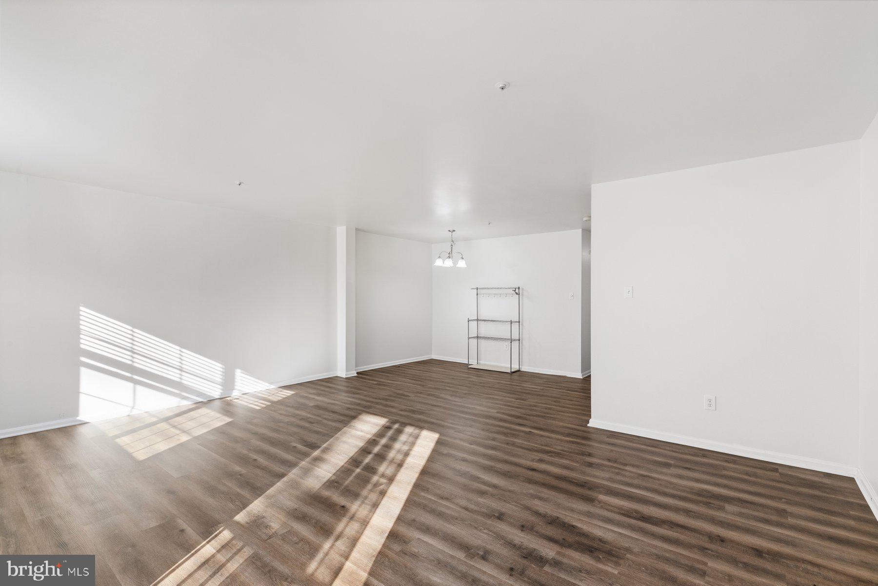 KINGS POINT - Residential Lease