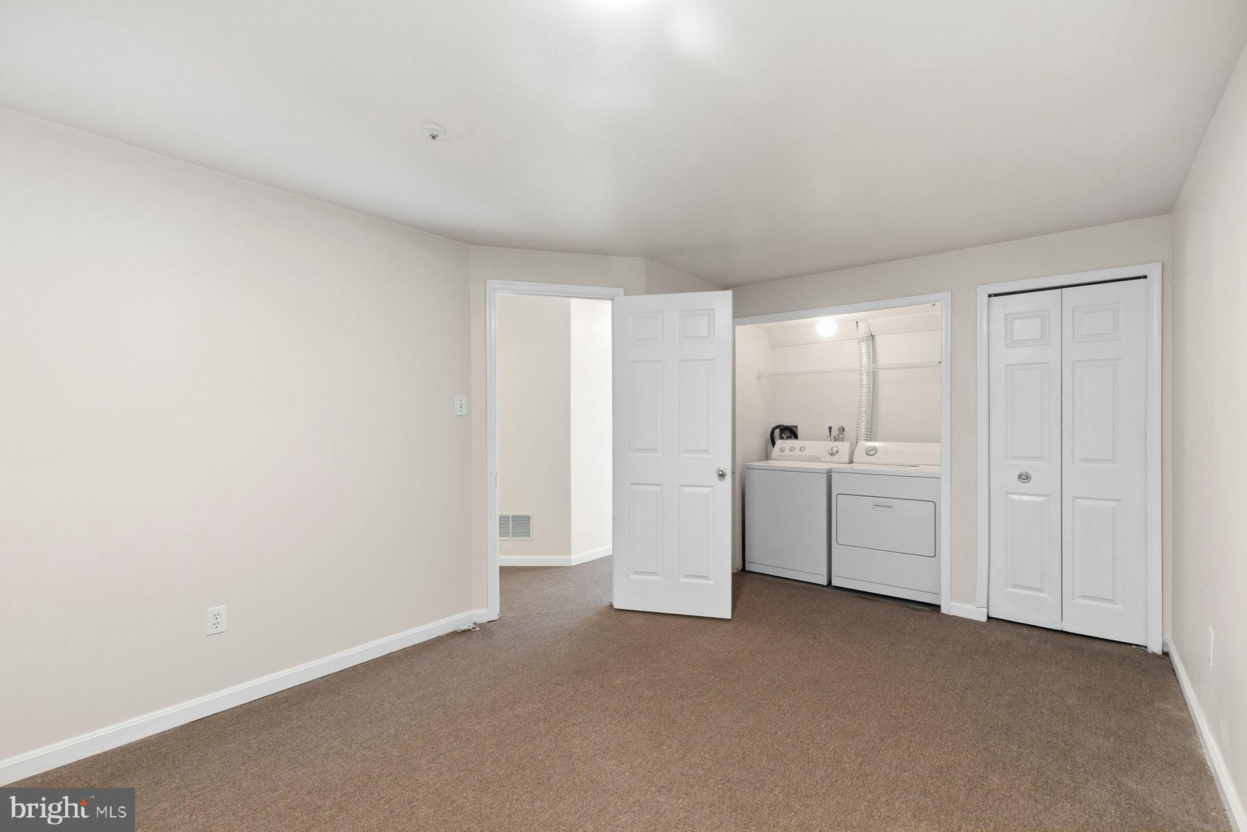 KINGS POINT - Residential Lease