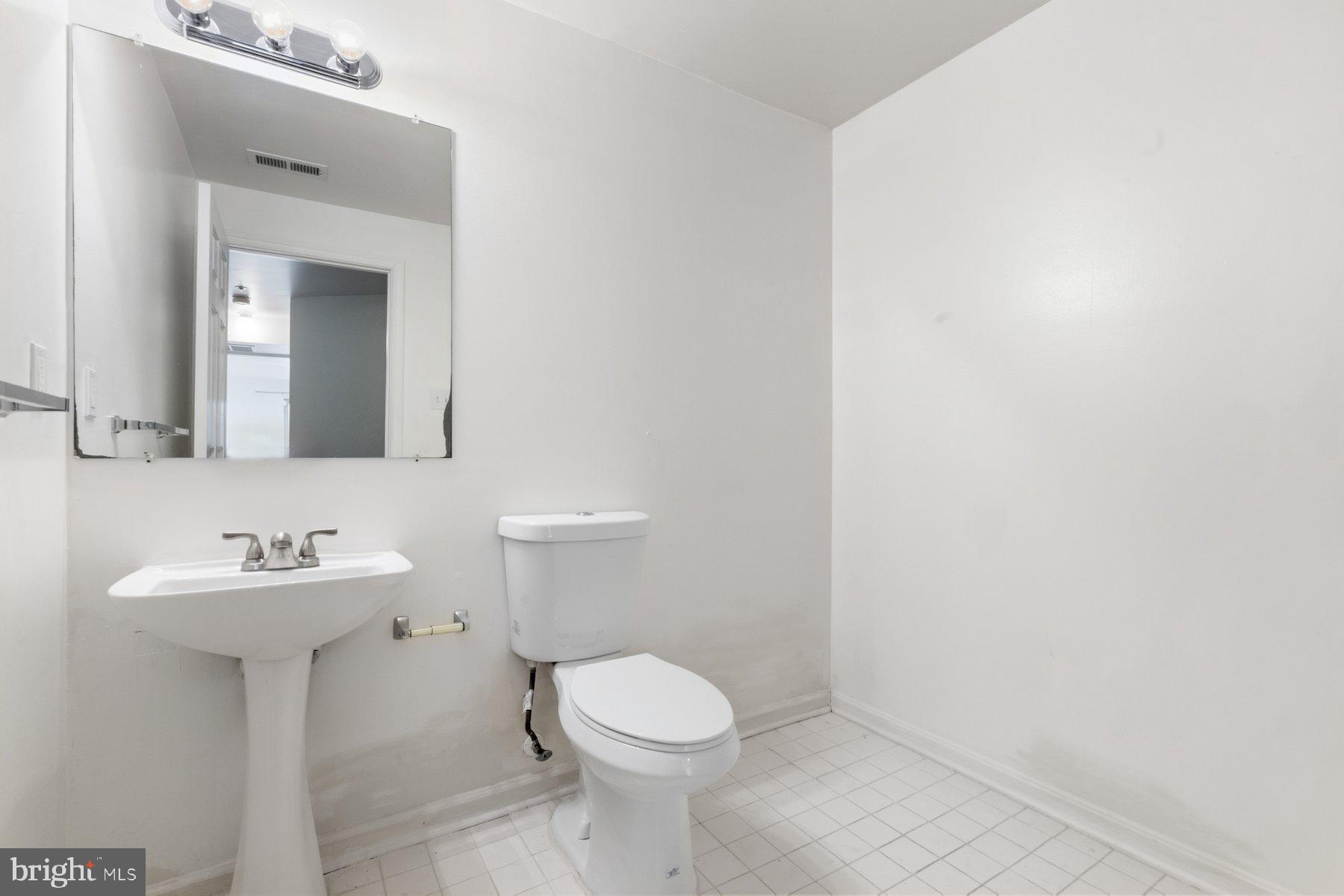 KINGS POINT - Residential Lease