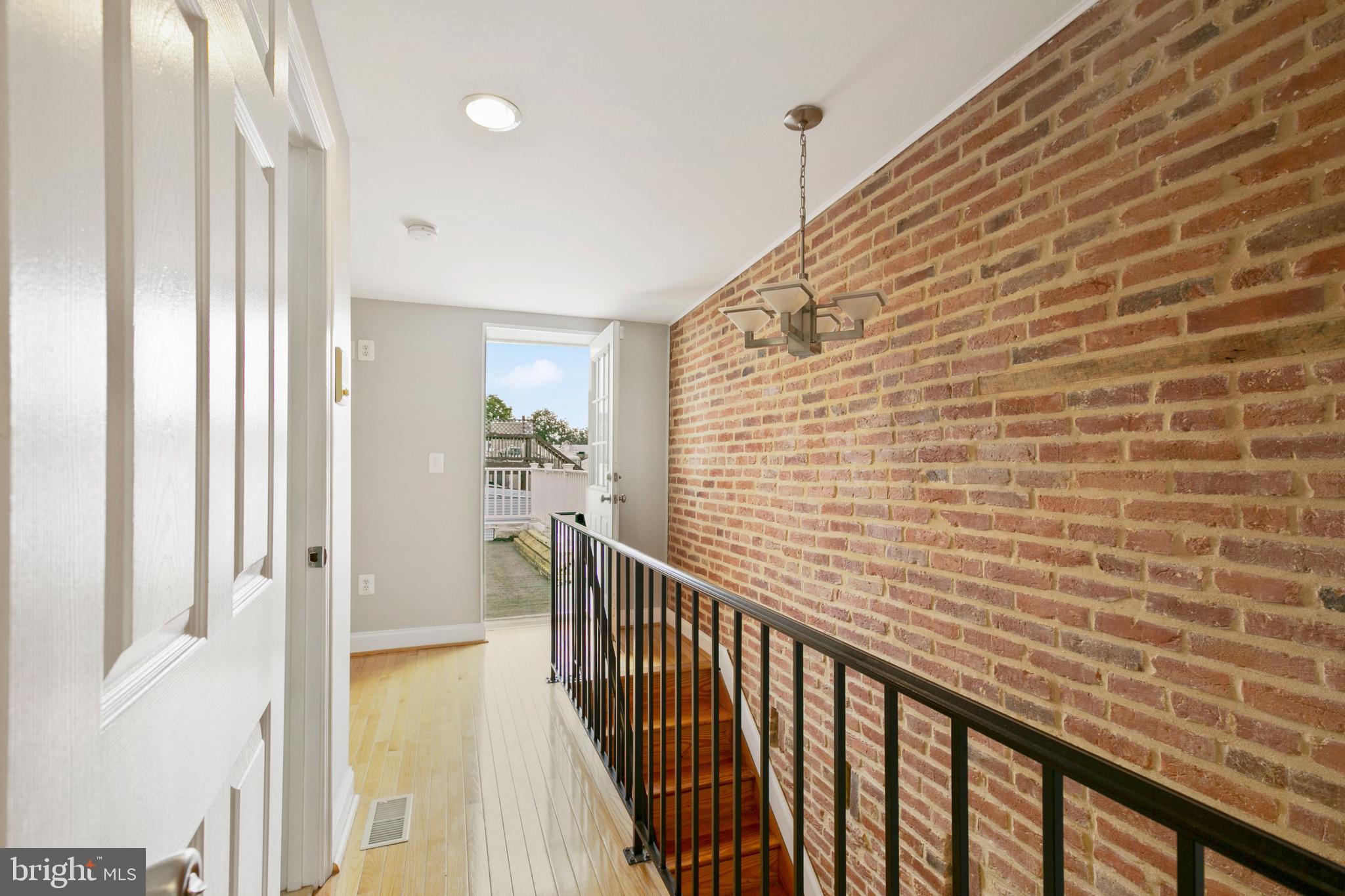 FEDERAL HILL HISTORIC DISTRICT - Residential Lease