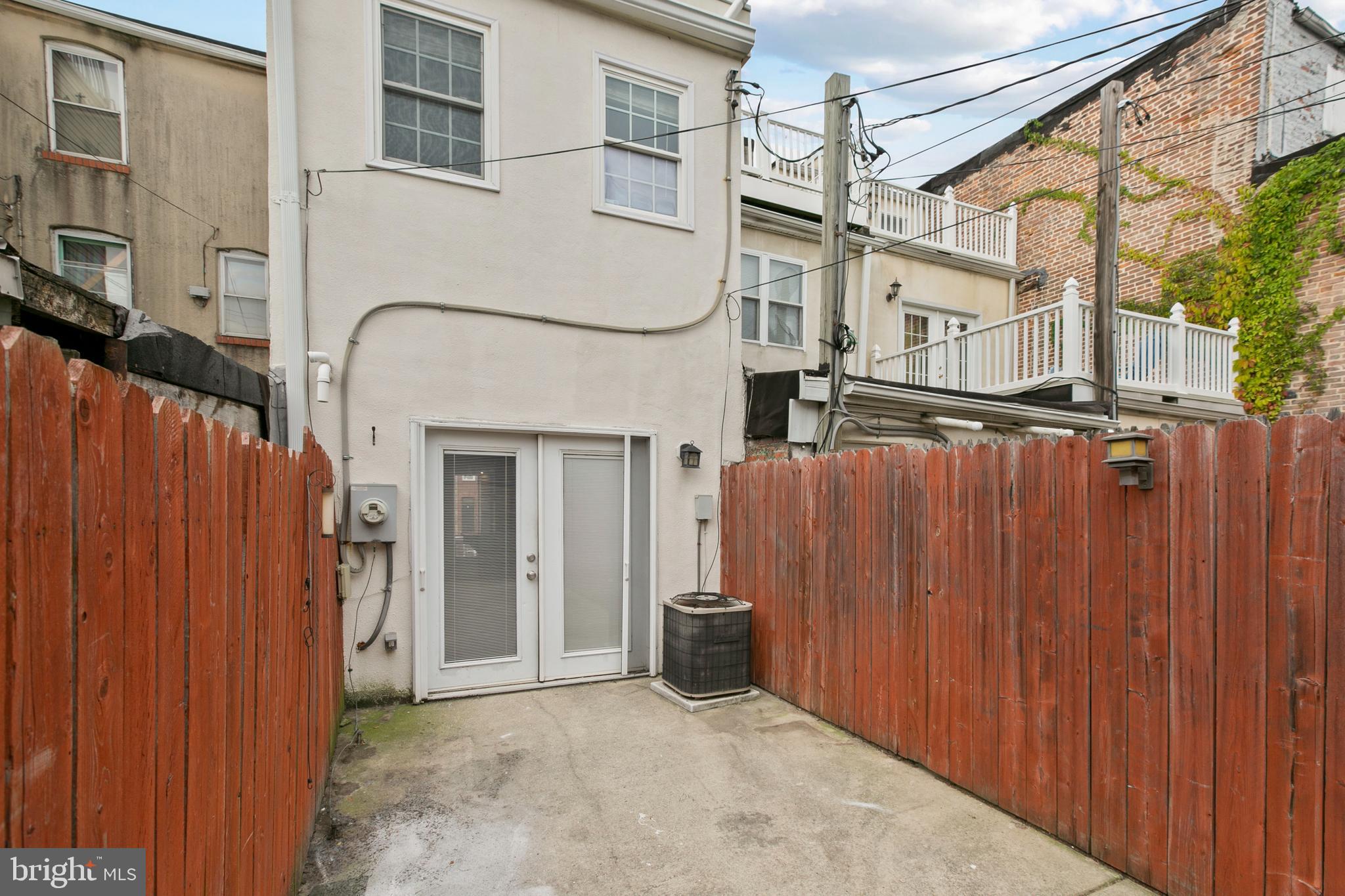 FEDERAL HILL HISTORIC DISTRICT - Residential Lease