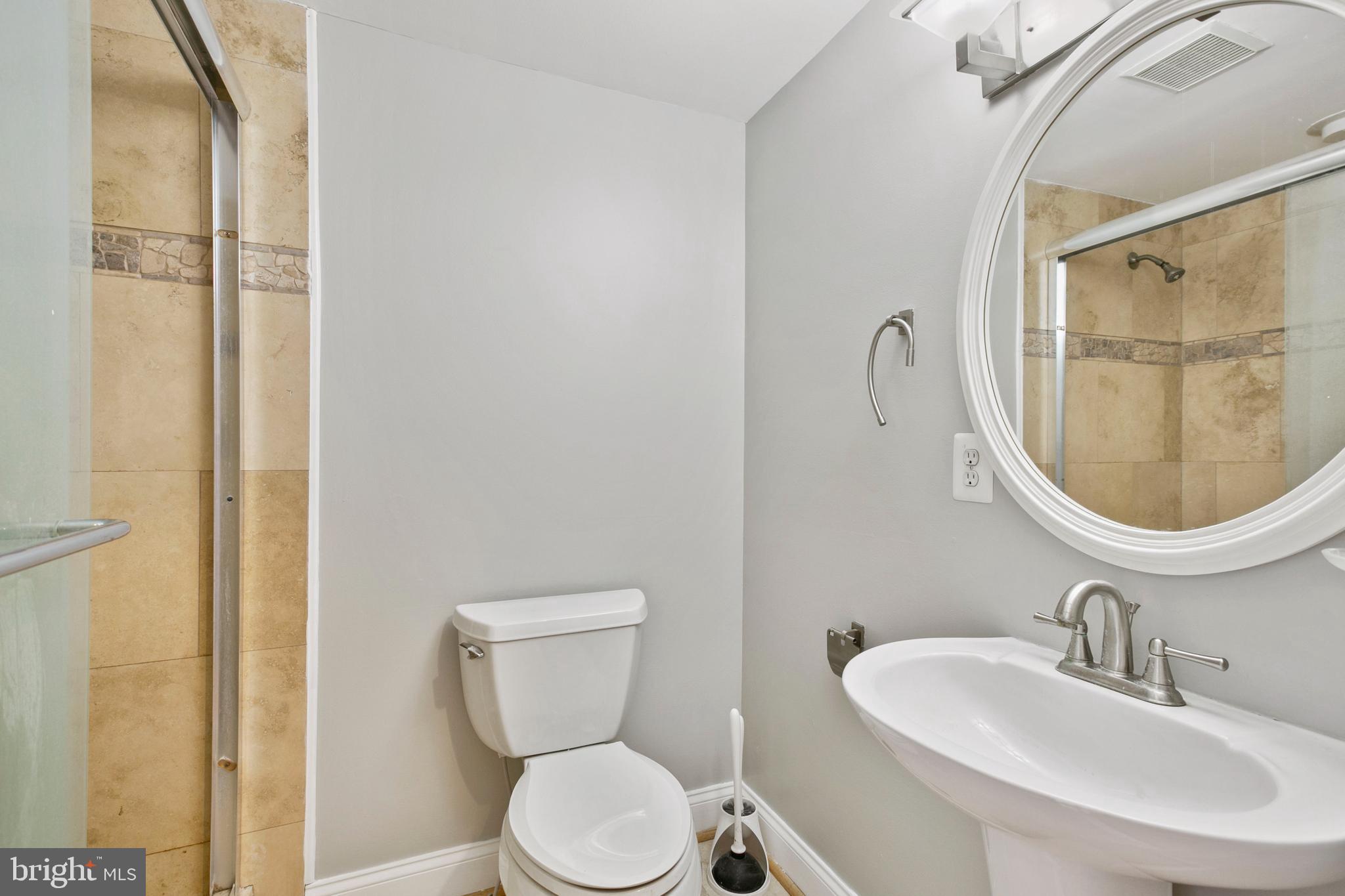 FEDERAL HILL HISTORIC DISTRICT - Residential Lease