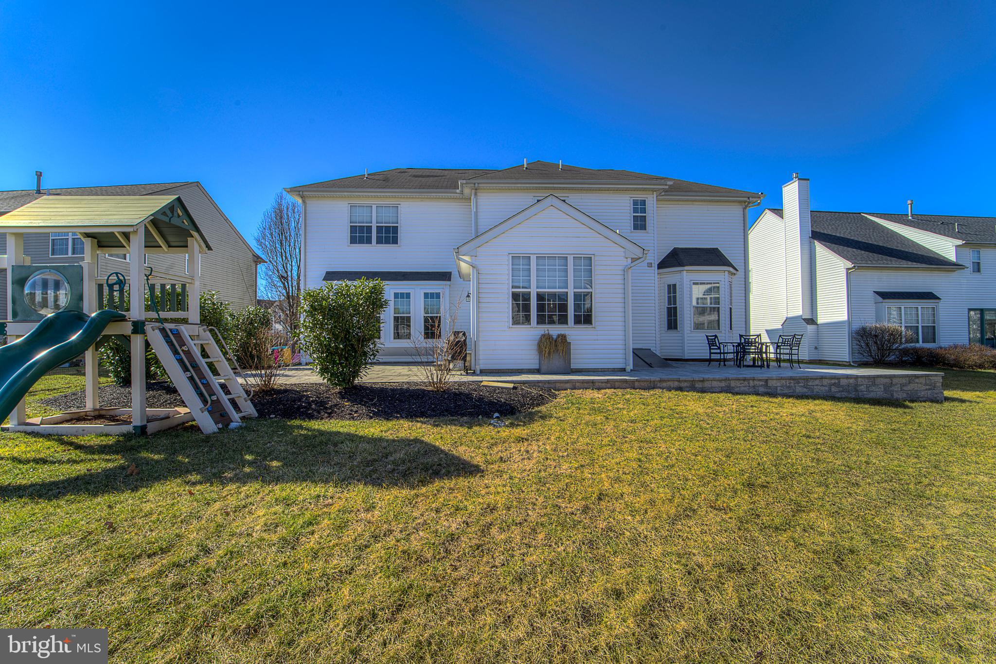 NORTH POINTE - Residential