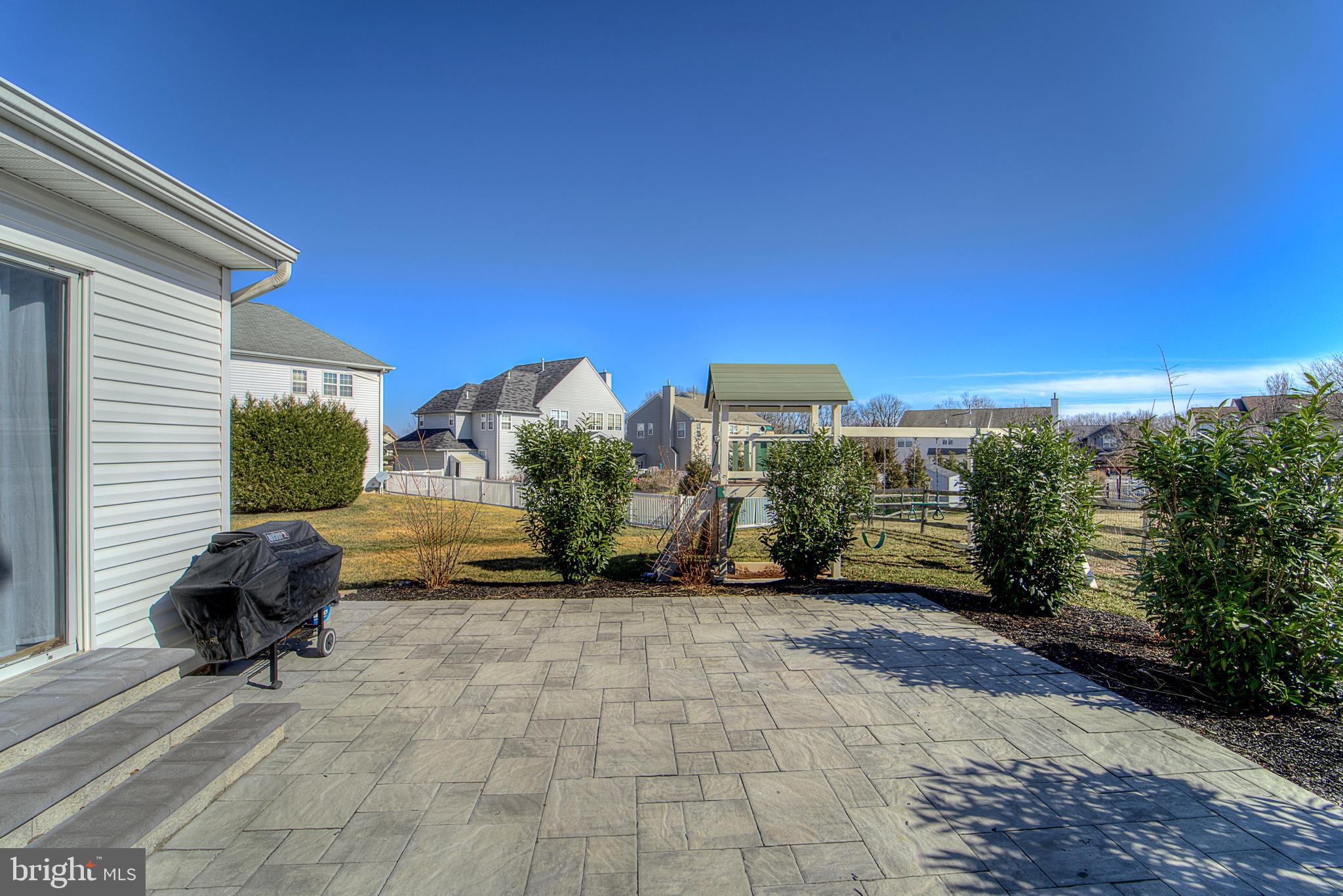 NORTH POINTE - Residential