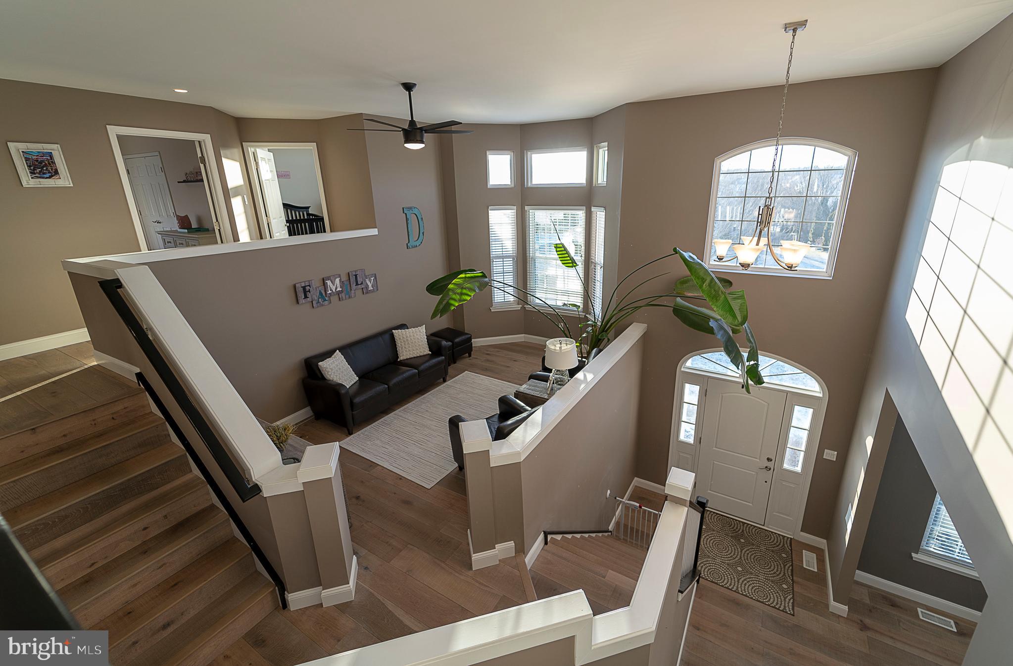 NORTH POINTE - Residential