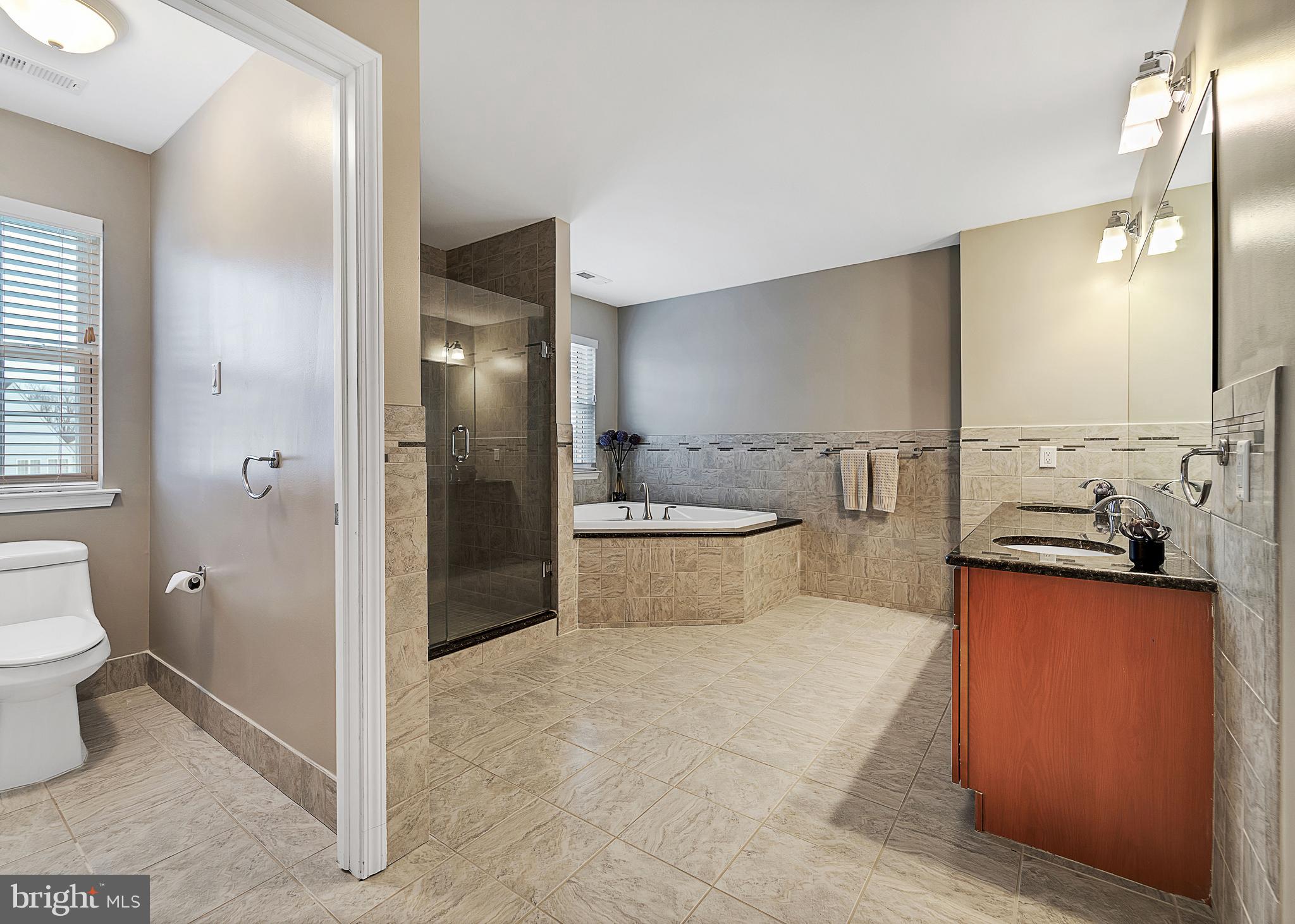 NORTH POINTE - Residential