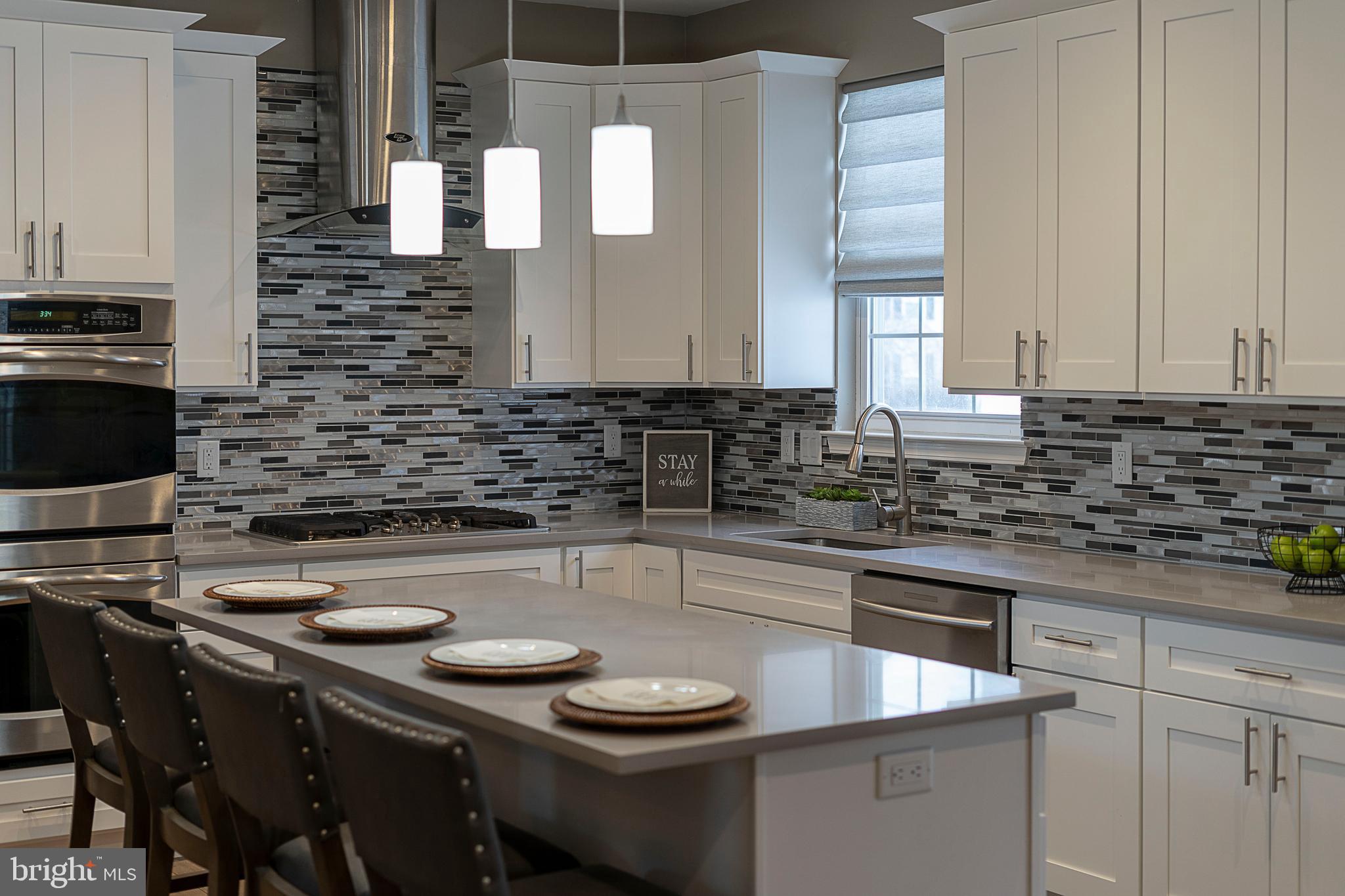 NORTH POINTE - Residential