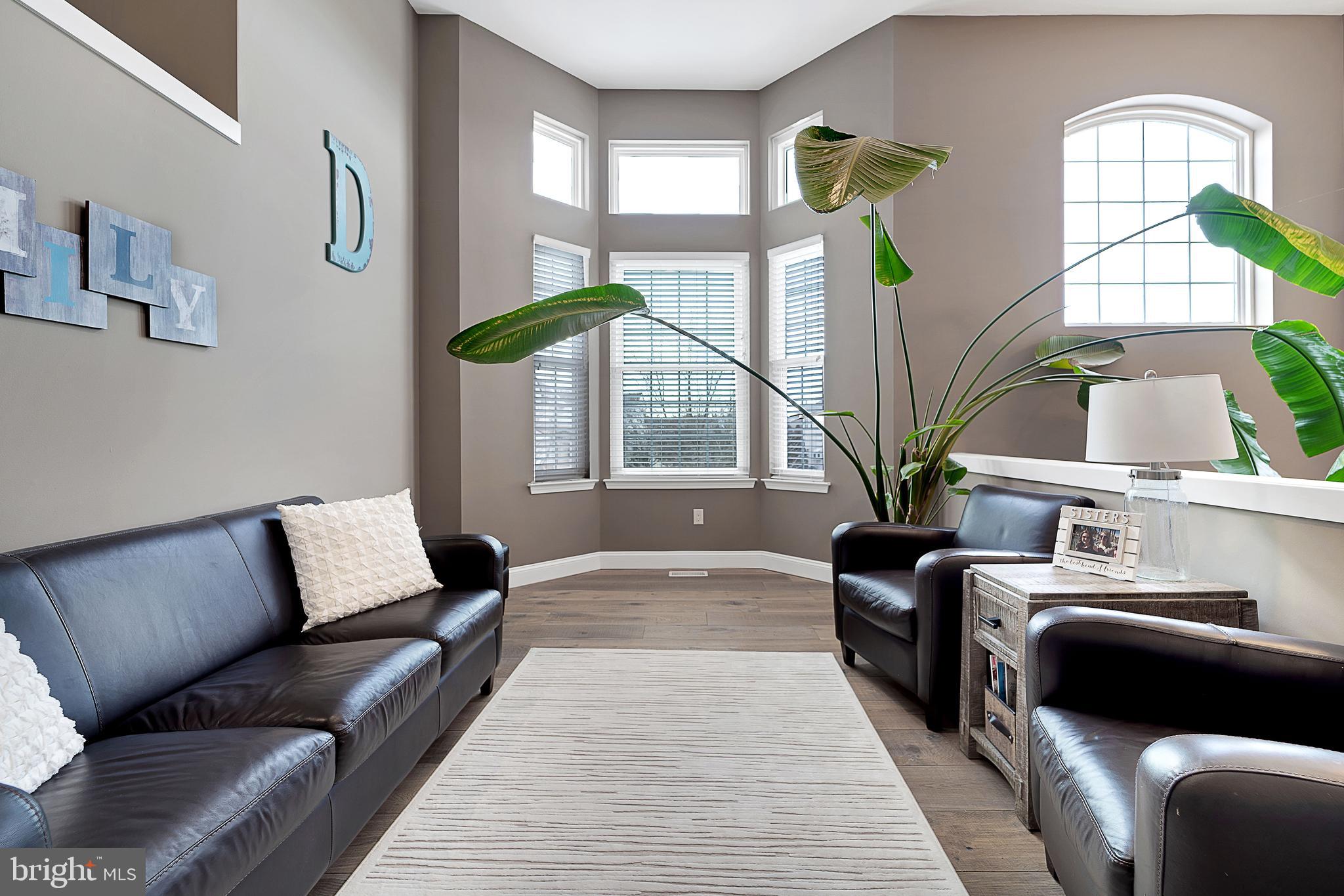 NORTH POINTE - Residential