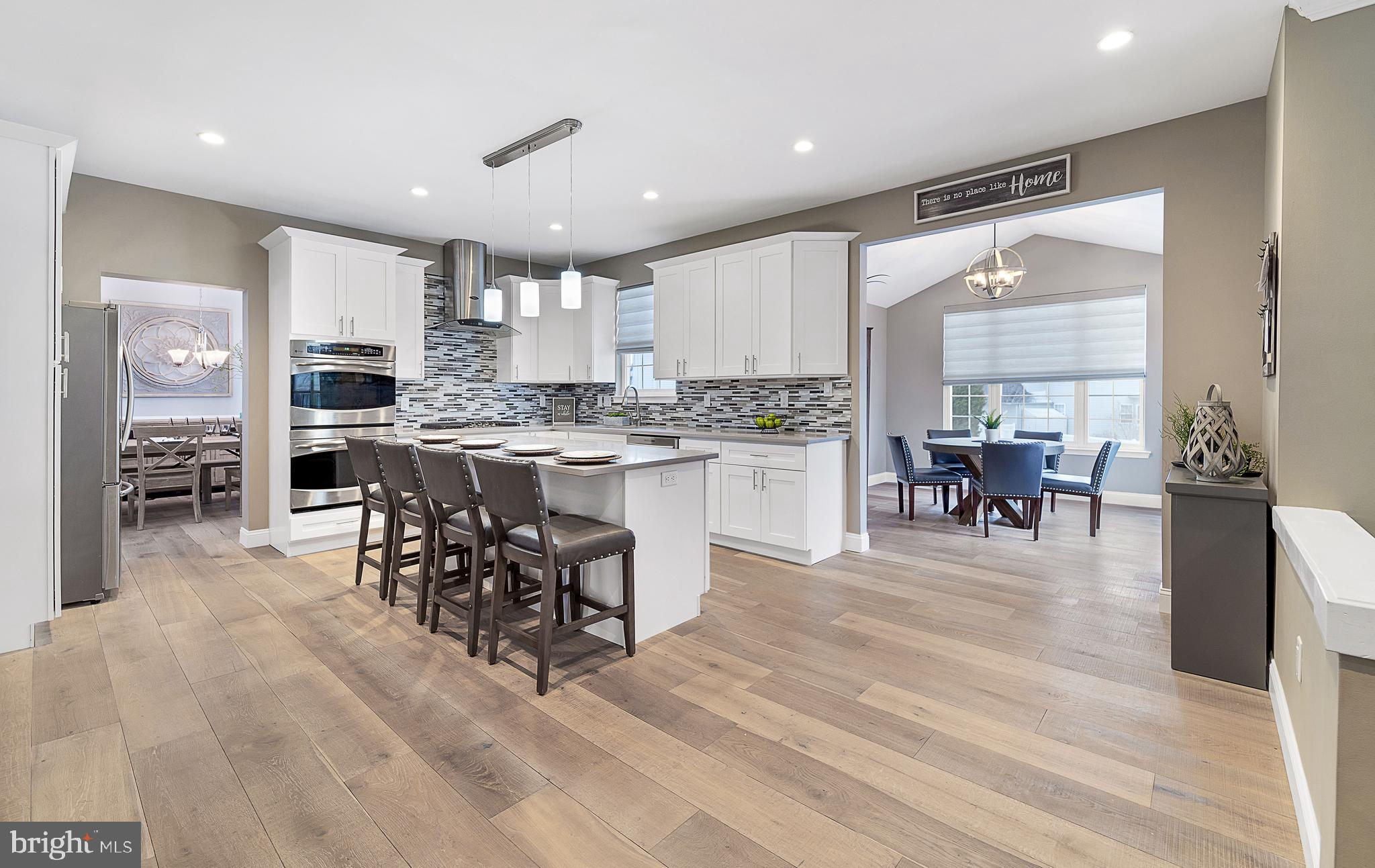 NORTH POINTE - Residential