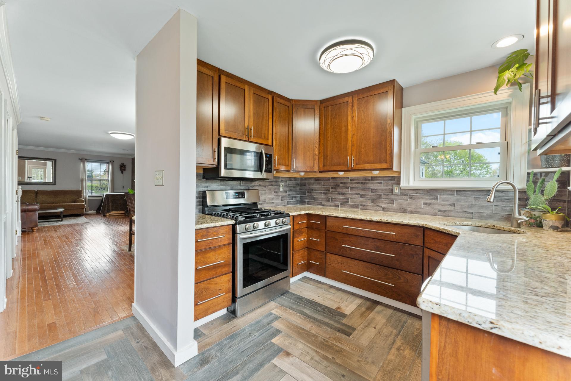 FOX RIDGE - Residential