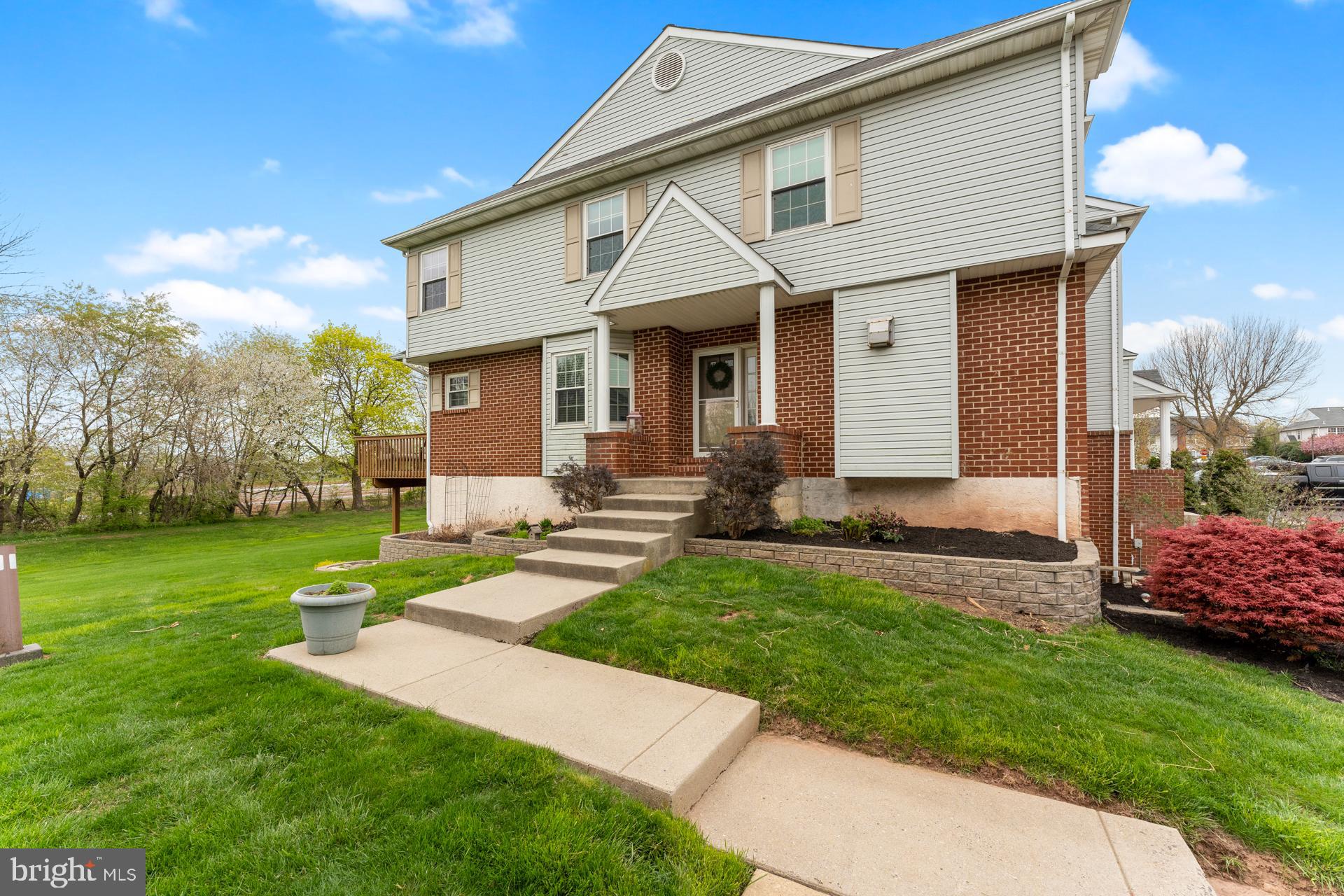 FOX RIDGE - Residential