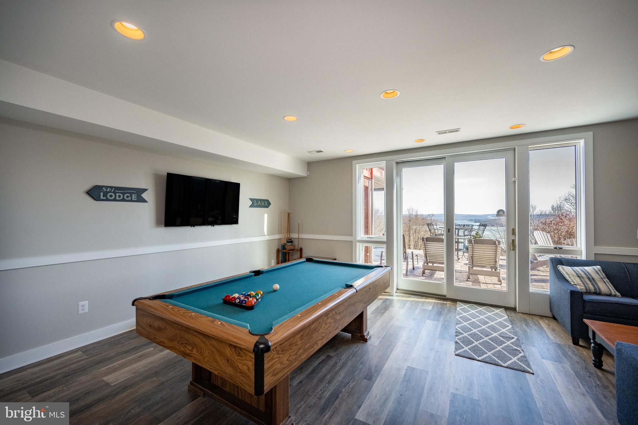 MONTE VISTA HEIGHTS - Residential