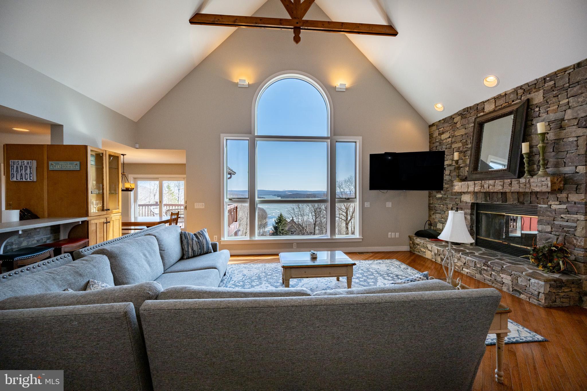 MONTE VISTA HEIGHTS - Residential