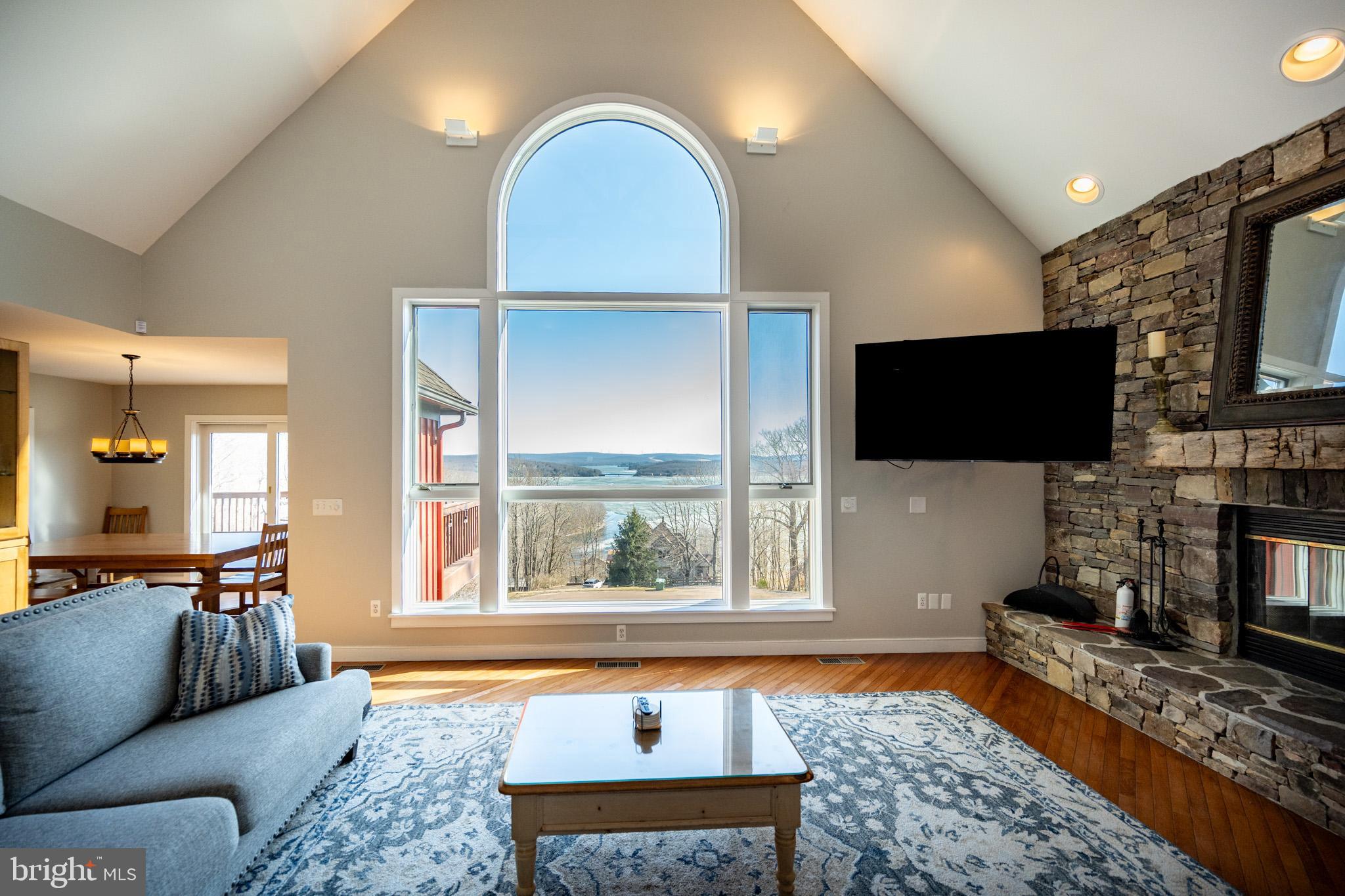 MONTE VISTA HEIGHTS - Residential