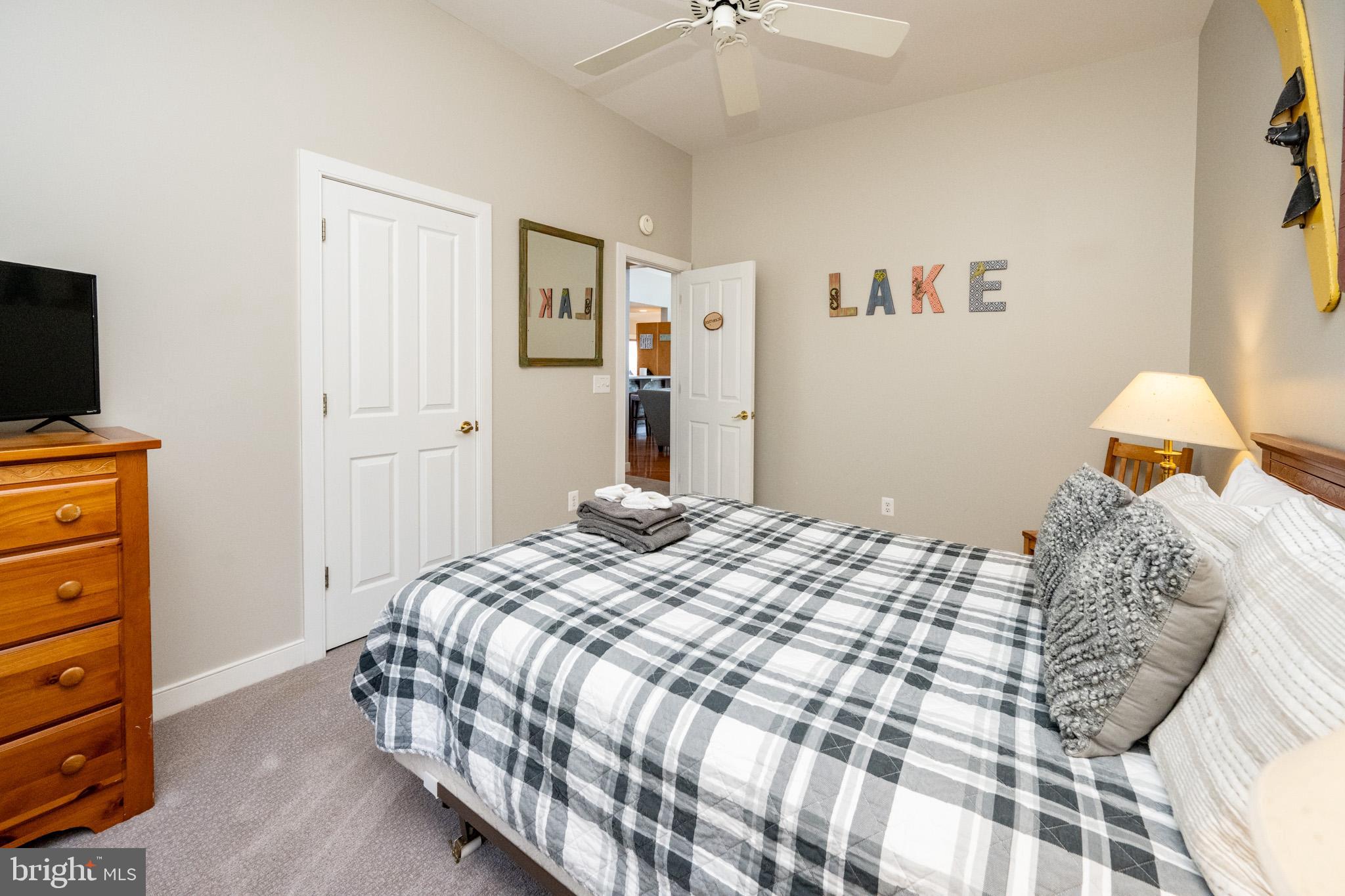 MONTE VISTA HEIGHTS - Residential