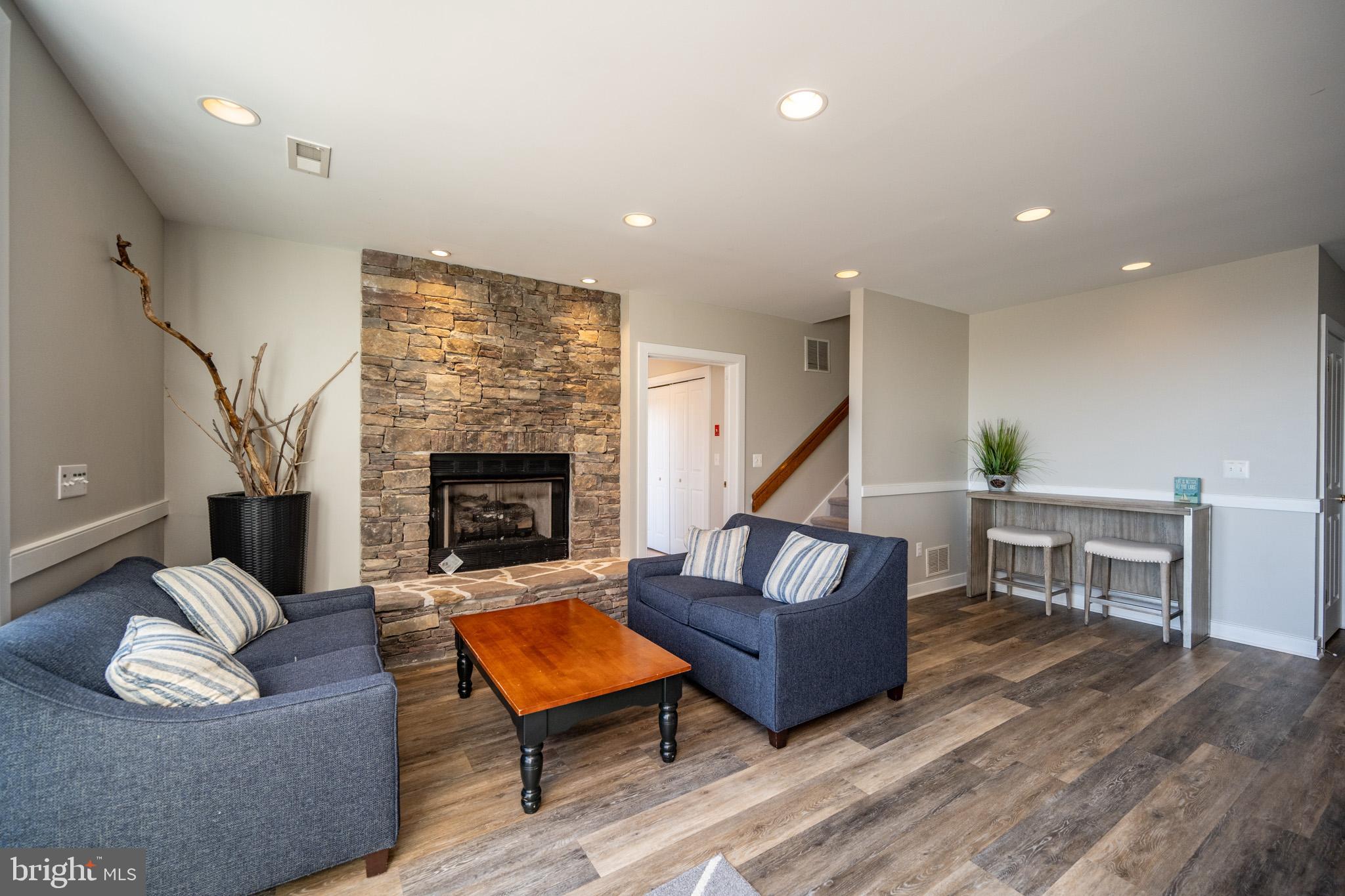 MONTE VISTA HEIGHTS - Residential